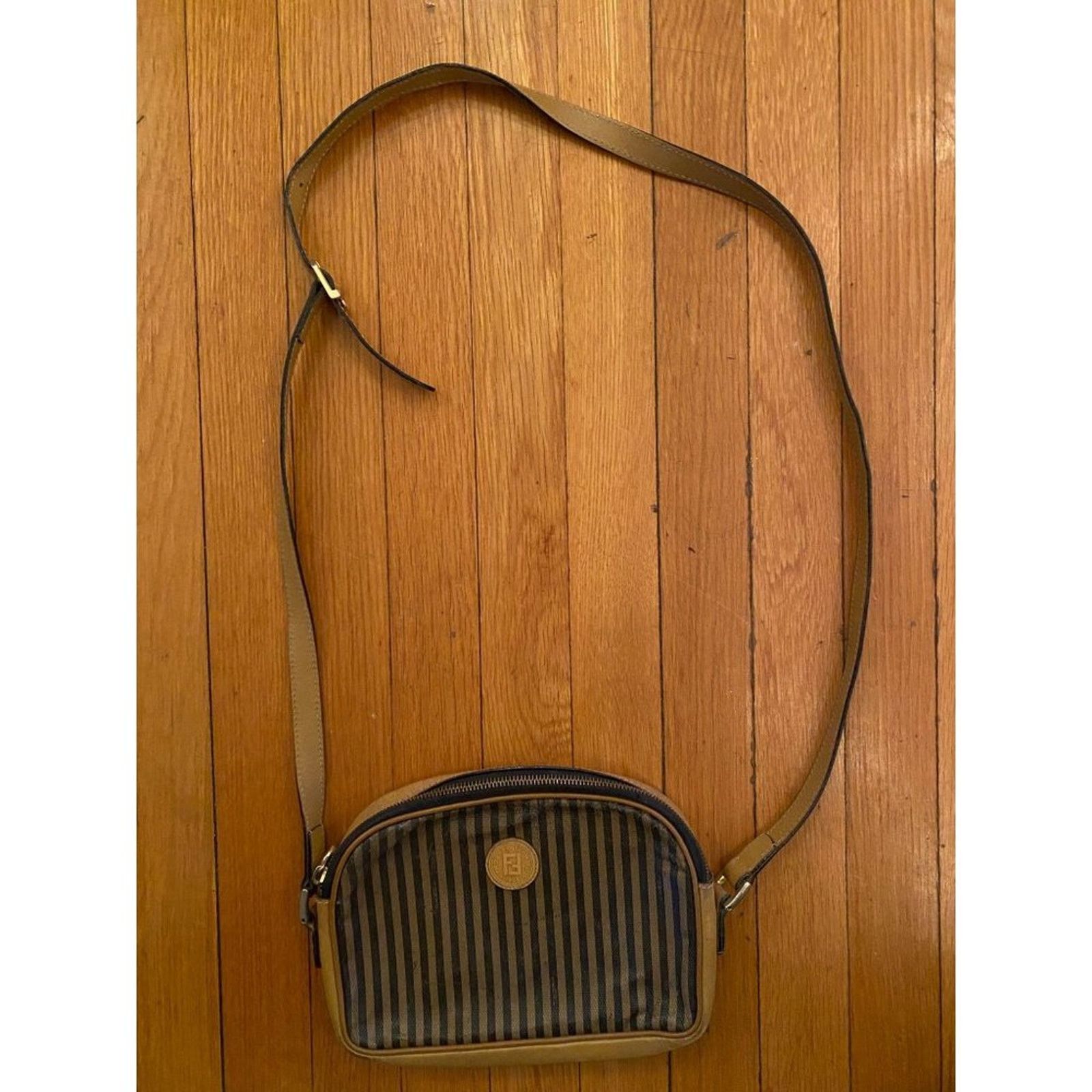 Fendi Fendi Stripe Leather Crossbody Handbag Size ONE SIZE - 2 Thumbnail