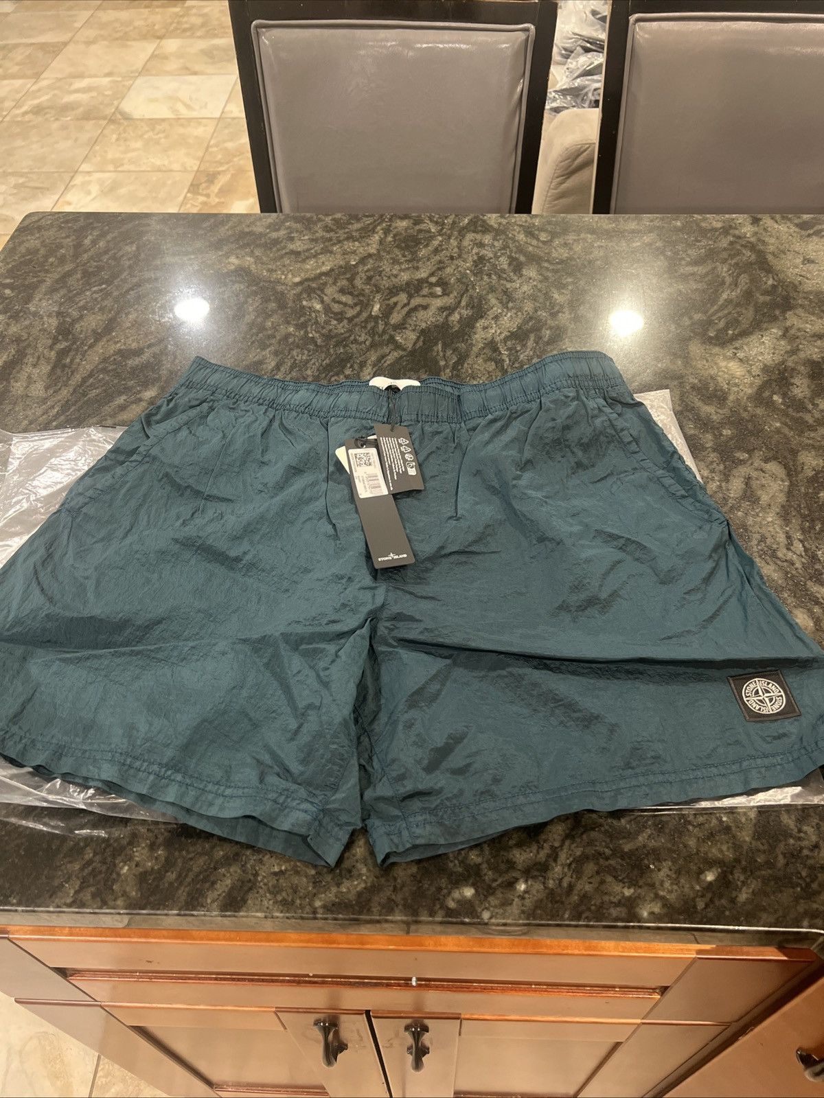 Stone Island STONE ISLAND NYLON BOTTLE GREEN BATHING SUIT $285 SZ XL NWT Size US 36 / EU 52 - 2 Thumbnail