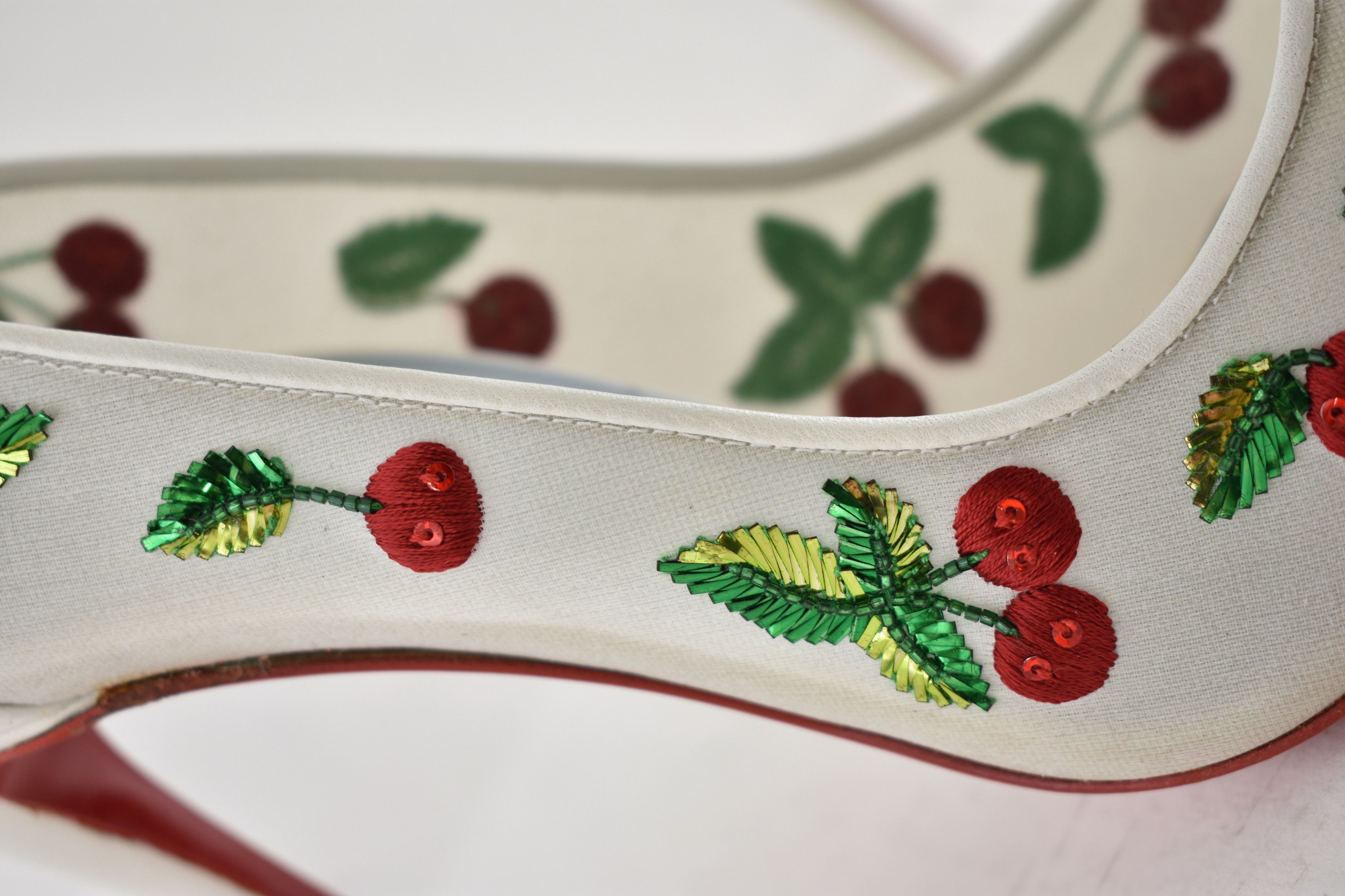 Christian Louboutin Cherrypump 100 Latte White Organza Red Cherry Pump Heel 39.5 Size US 9.5 / IT 39.5 - 9 Thumbnail