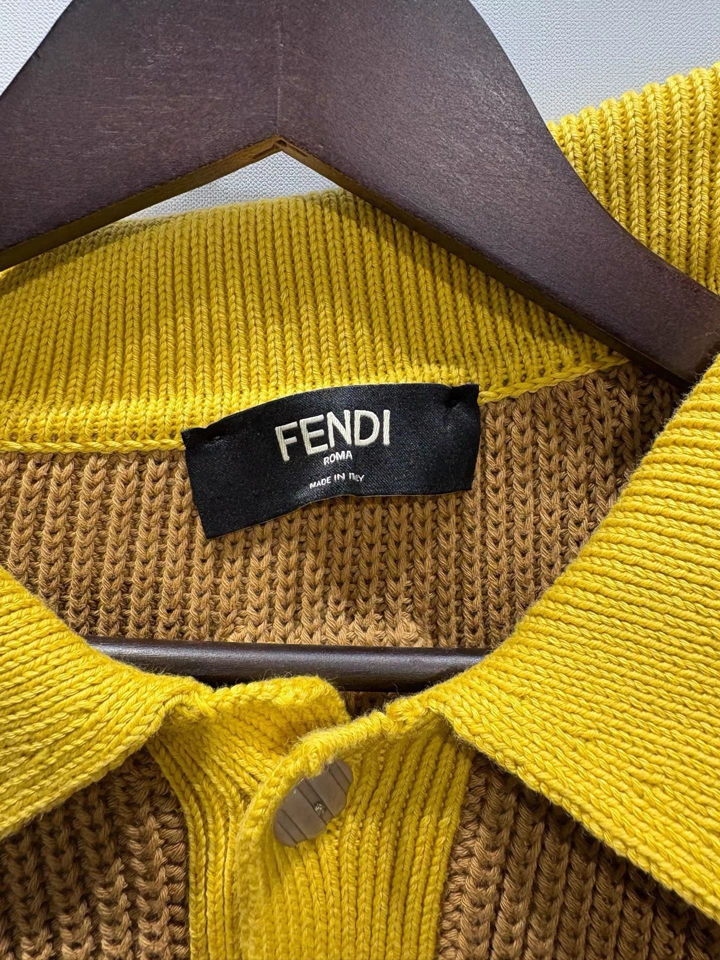Fendi Fendi Badge Stripe Piqué Short-Sleeve Polo Shirt K36 Size US L / EU 52-54 / 3 - 3 Thumbnail