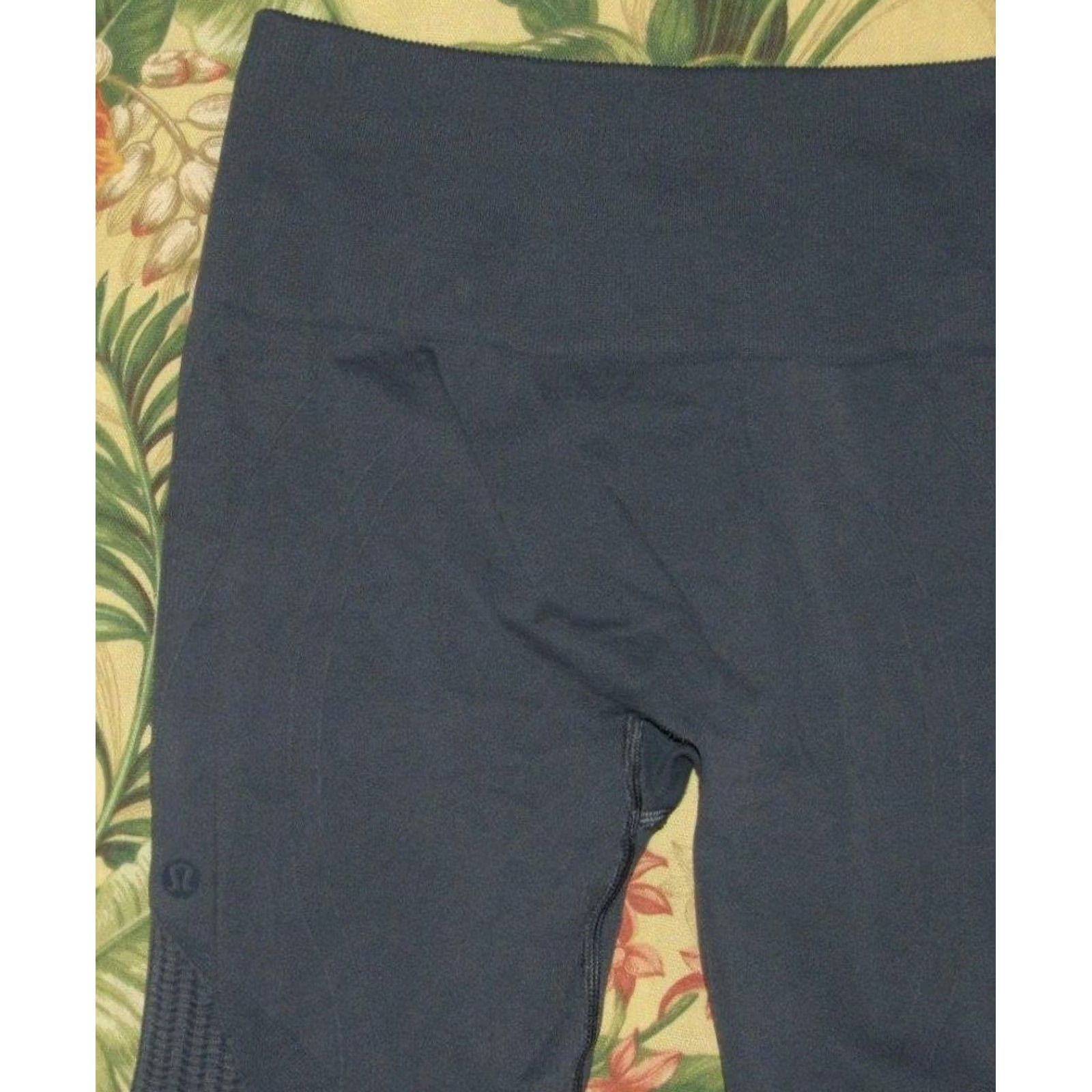 Lululemon Womens LULULEMON Blue In The Flow Yoga Pants 6 Size 28" / US 6 / IT 42 - 2 Thumbnail