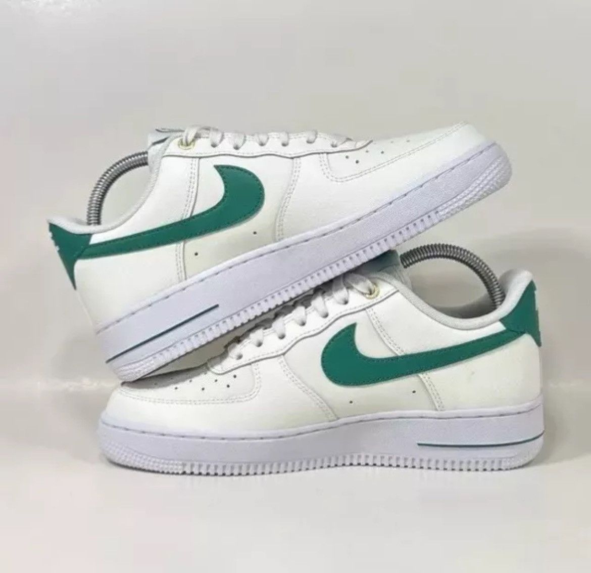 Nike Size 8 - Women's Nike Air Force 1 '07 DQ7582-101 Men’s 6.5 Size US 8 / IT 38 - 6 Thumbnail