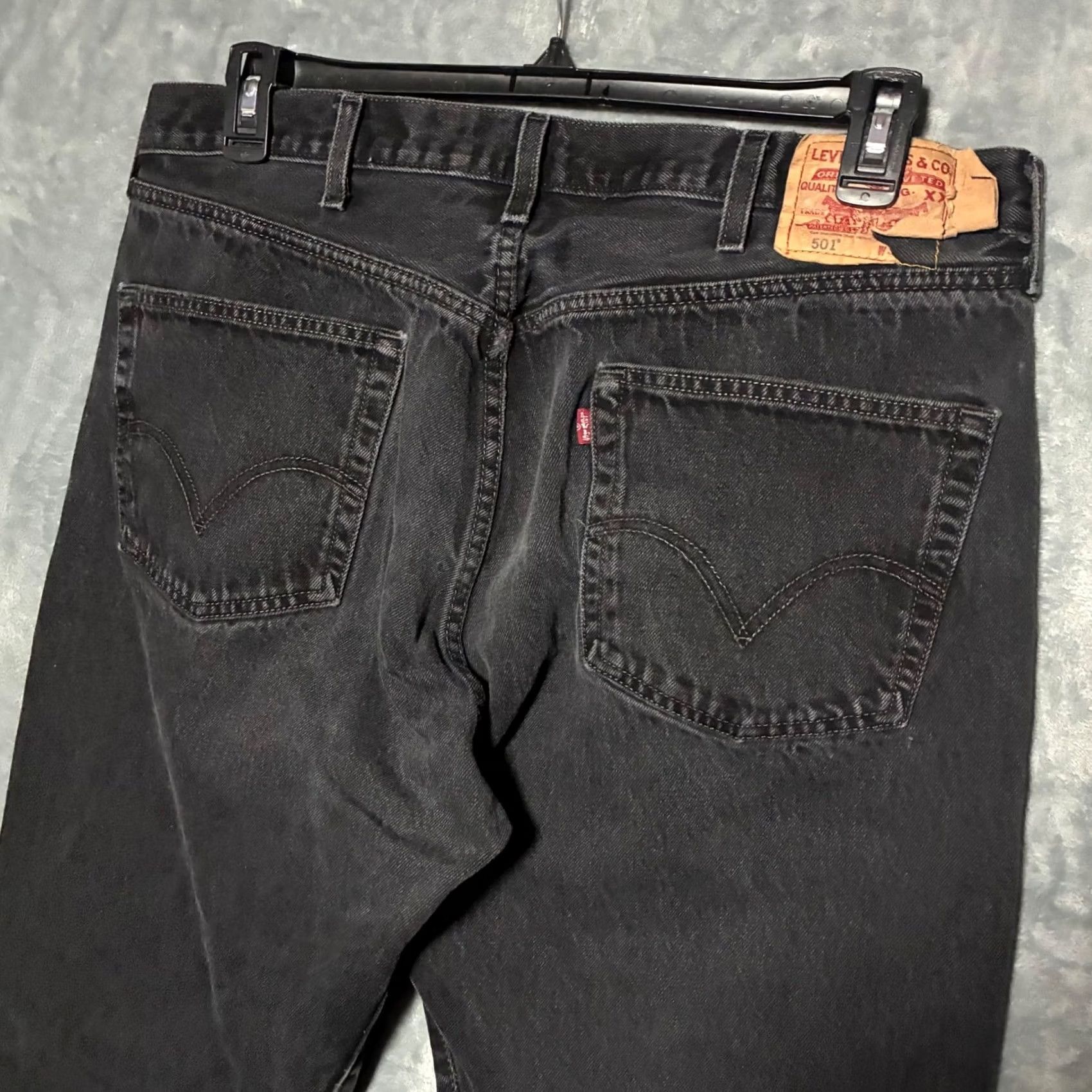 Levi's VINTAGE Levi's 501 Mens Jeans Black Straight Leg Button Fly 40x30 Faded Original Fit Grunge Punk Rock Retro Mens Size US 40 / EU 56 - 4 Thumbnail