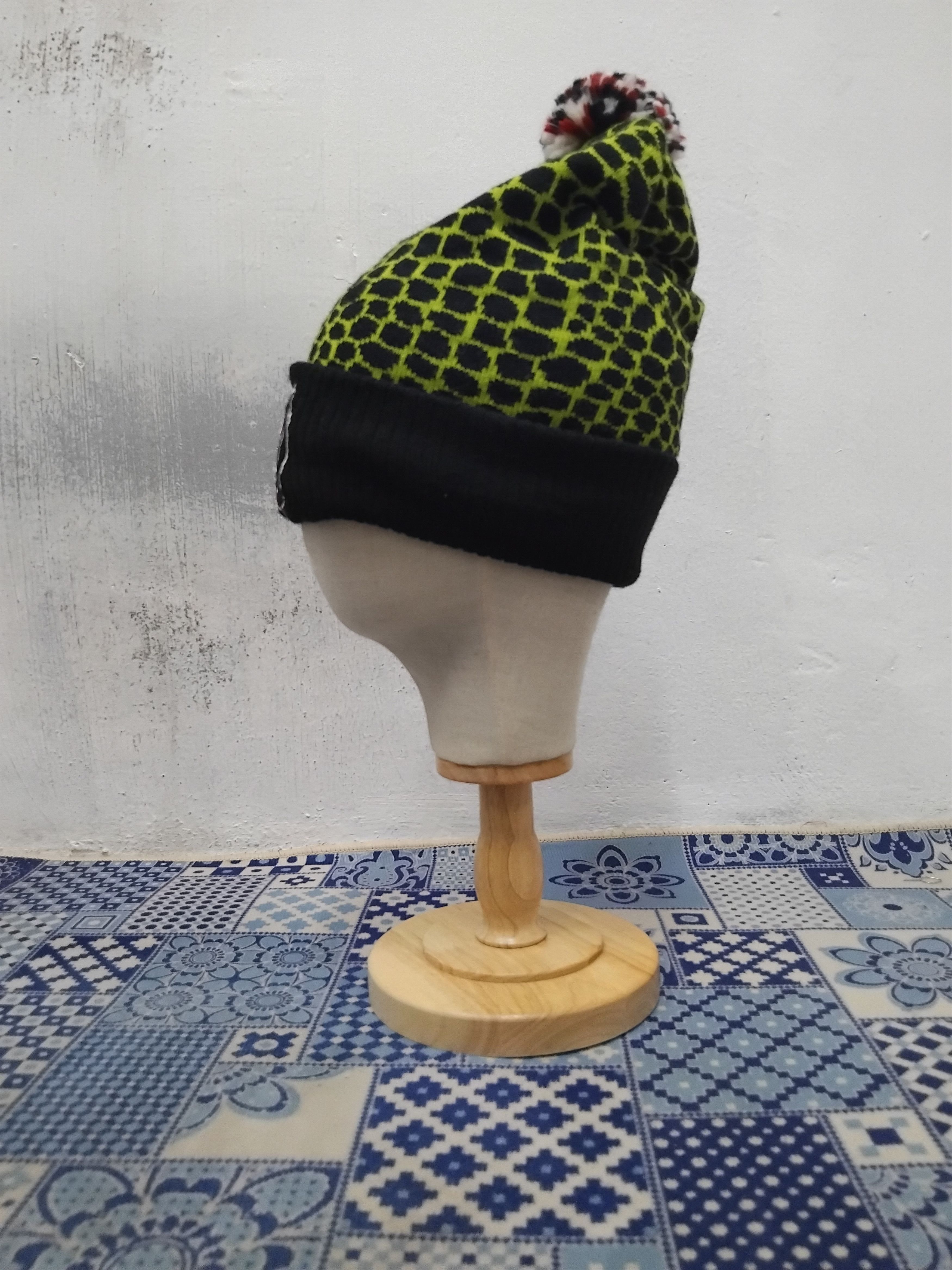 New Era New era x mnwka beanie hat Size ONE SIZE - 7 Thumbnail
