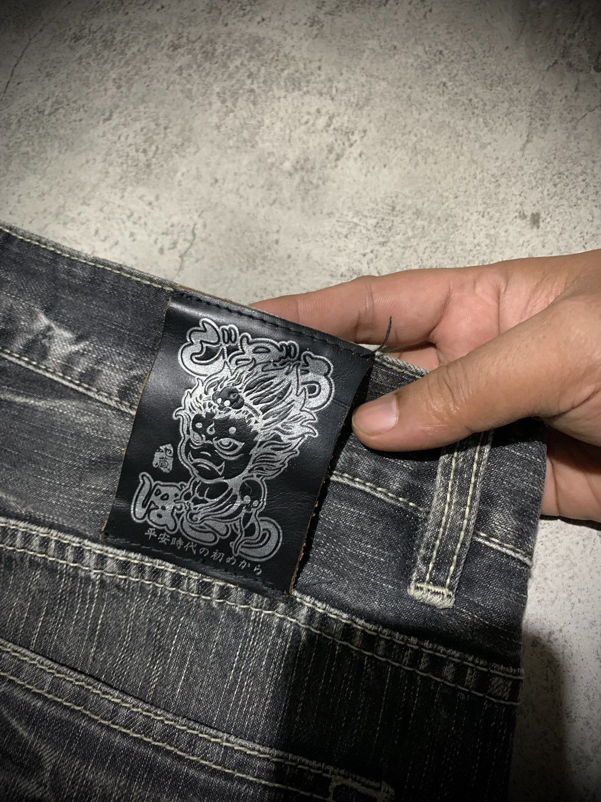 Japanese Brand Jizo bosatsu the master of hell embroidery y2k jeans Size US 31 - 4 Thumbnail