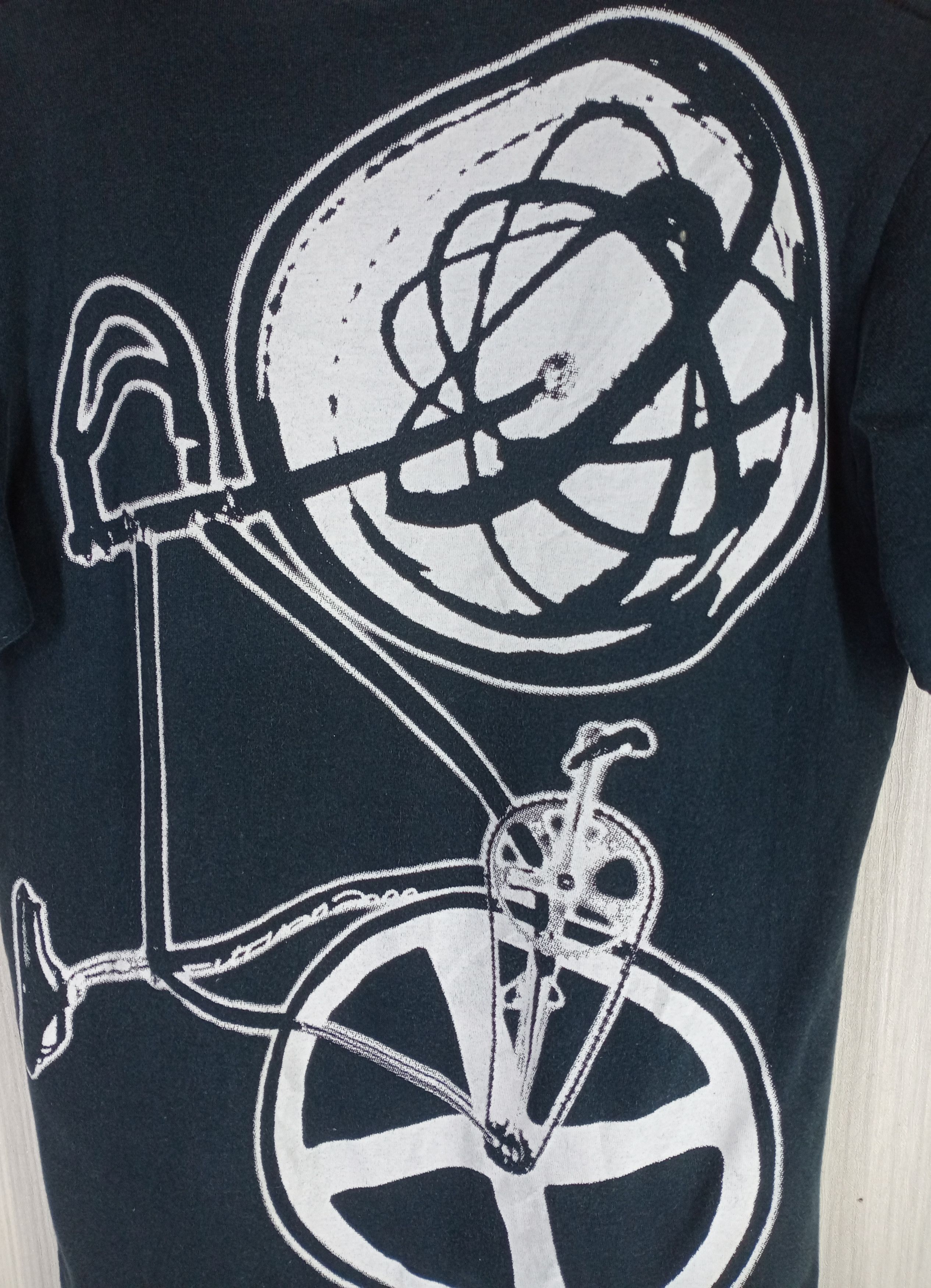Futura Rare Futura Laboratories Fix Love bike Tshirt Size US M / EU 48-50 / 2 - 4 Thumbnail