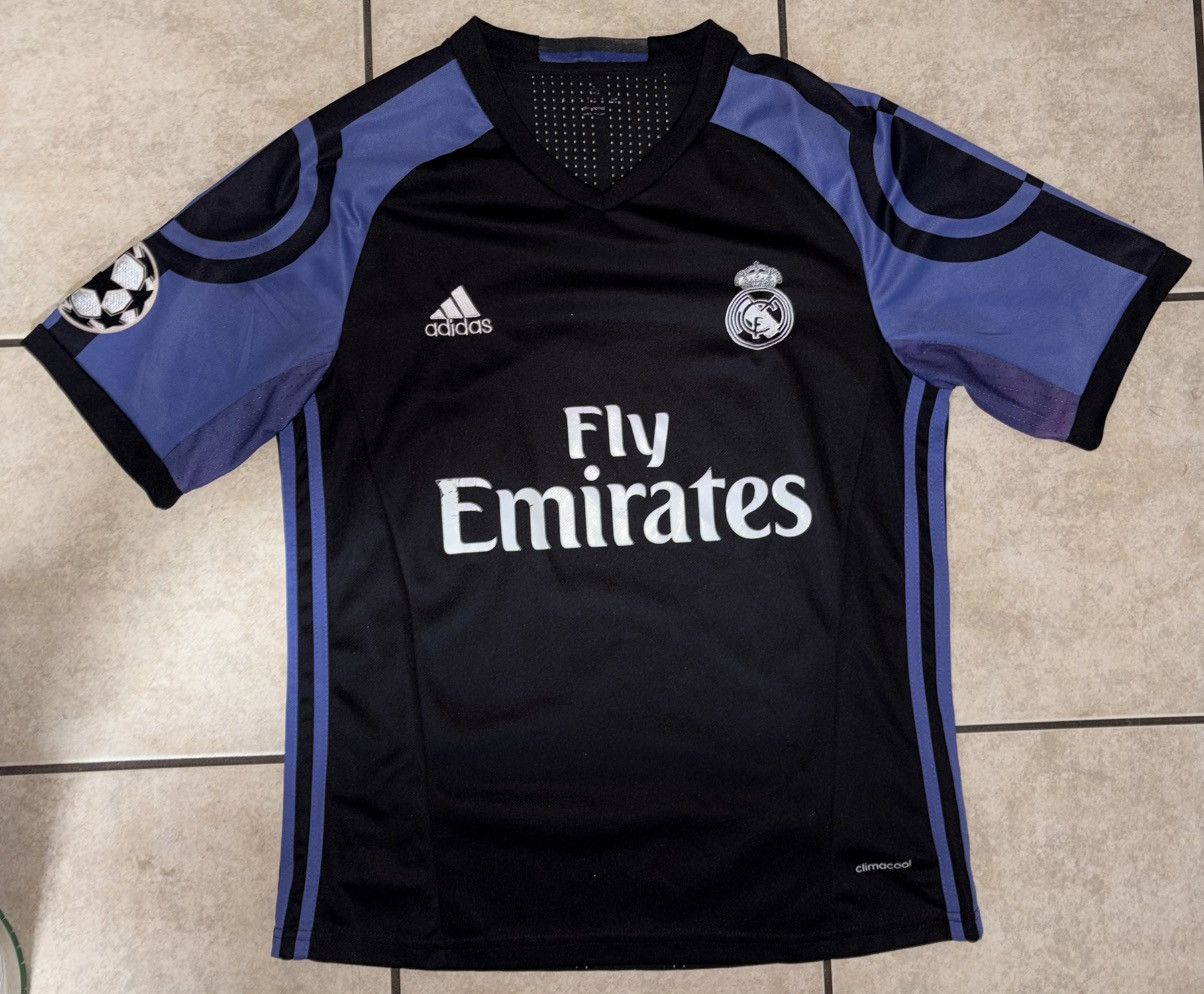 Adidas Adidas Real Madrid Fly Emirates futbol medium jersey Size US M / EU 48-50 / 2 - 1 Thumbnail