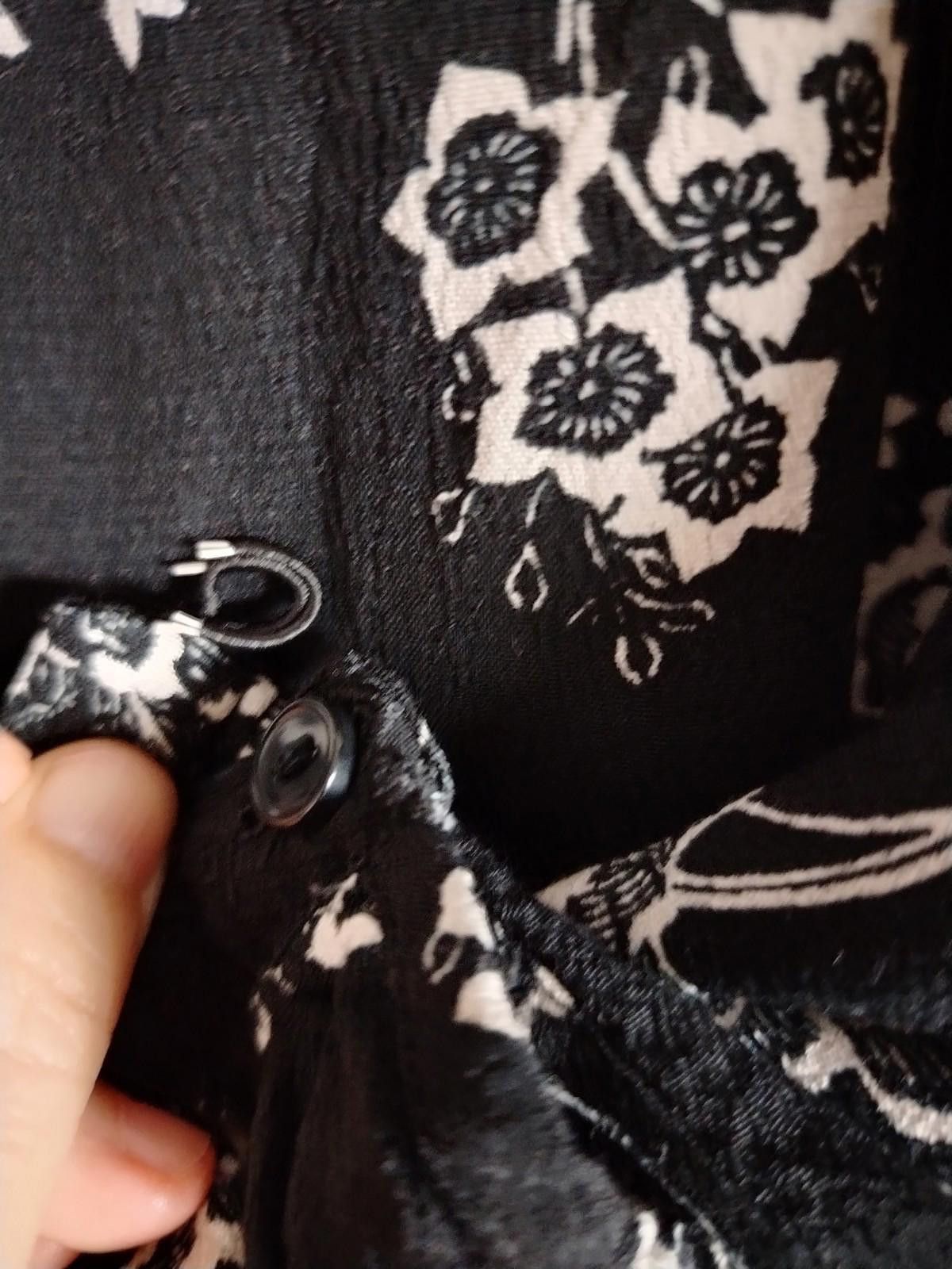 M.E. Sport Pre-Loved Women's Black and White Floral Long Sleeve Blouse Size XL / US 12-14 / IT 48-50 - 4 Thumbnail