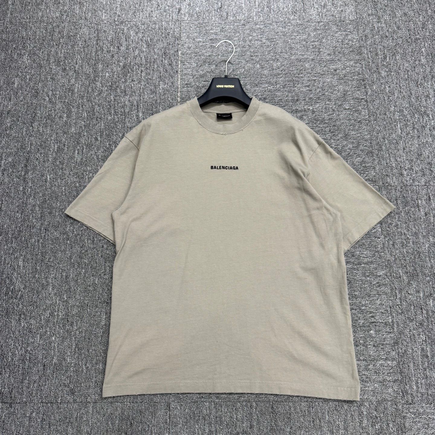 Balenciaga Balenciaga Embroidered Logo Short Sleeve Tee Size S Size US S / EU 44-46 / 1 - 1 Thumbnail