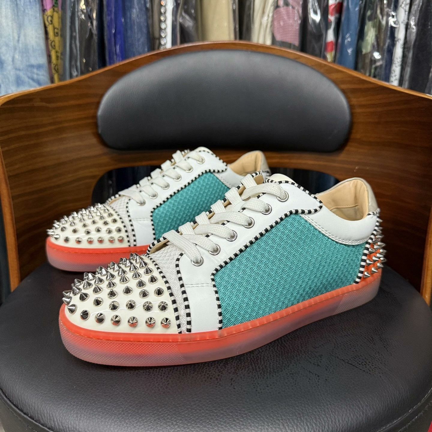 Louis Vuitton Louis Vuitton Multi Lowtop Sneakers 40 Men Size US 7.5 / EU 40-41 - 1 Thumbnail