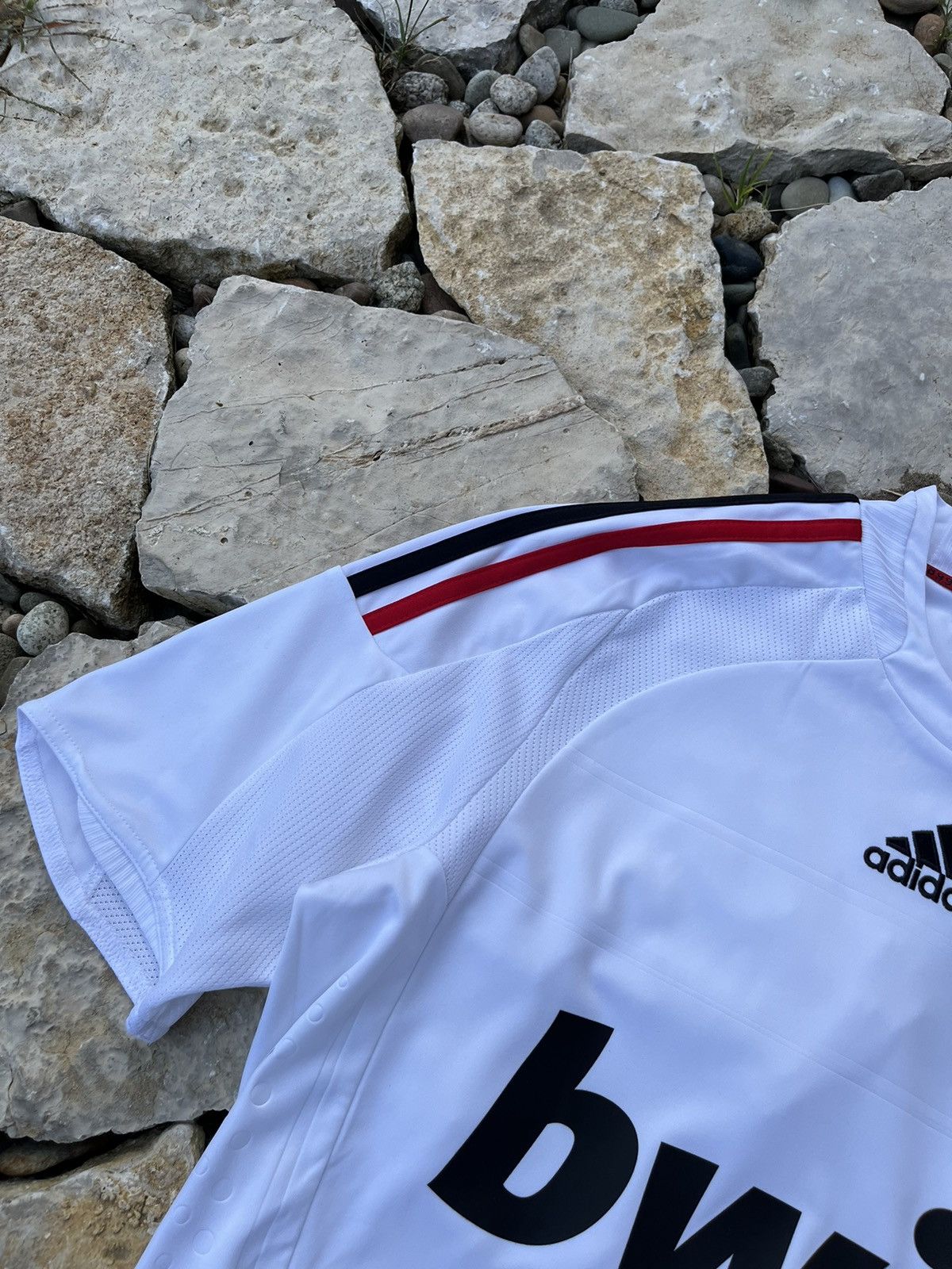 Adidas × Vintage Vintage Adidas AC Milan 2008-2009 soccer jersey y2k tee Size US S / EU 44-46 / 1 - 8 Thumbnail