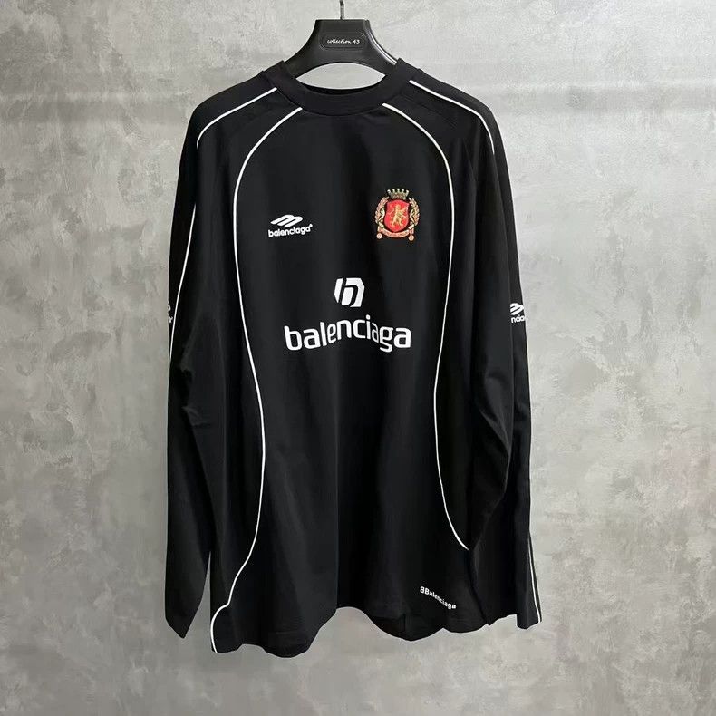 Balenciaga Balenciaga Black Letter and Number Printed Crewneck Long S Size US XL / EU 56 / 4 - 1 Thumbnail