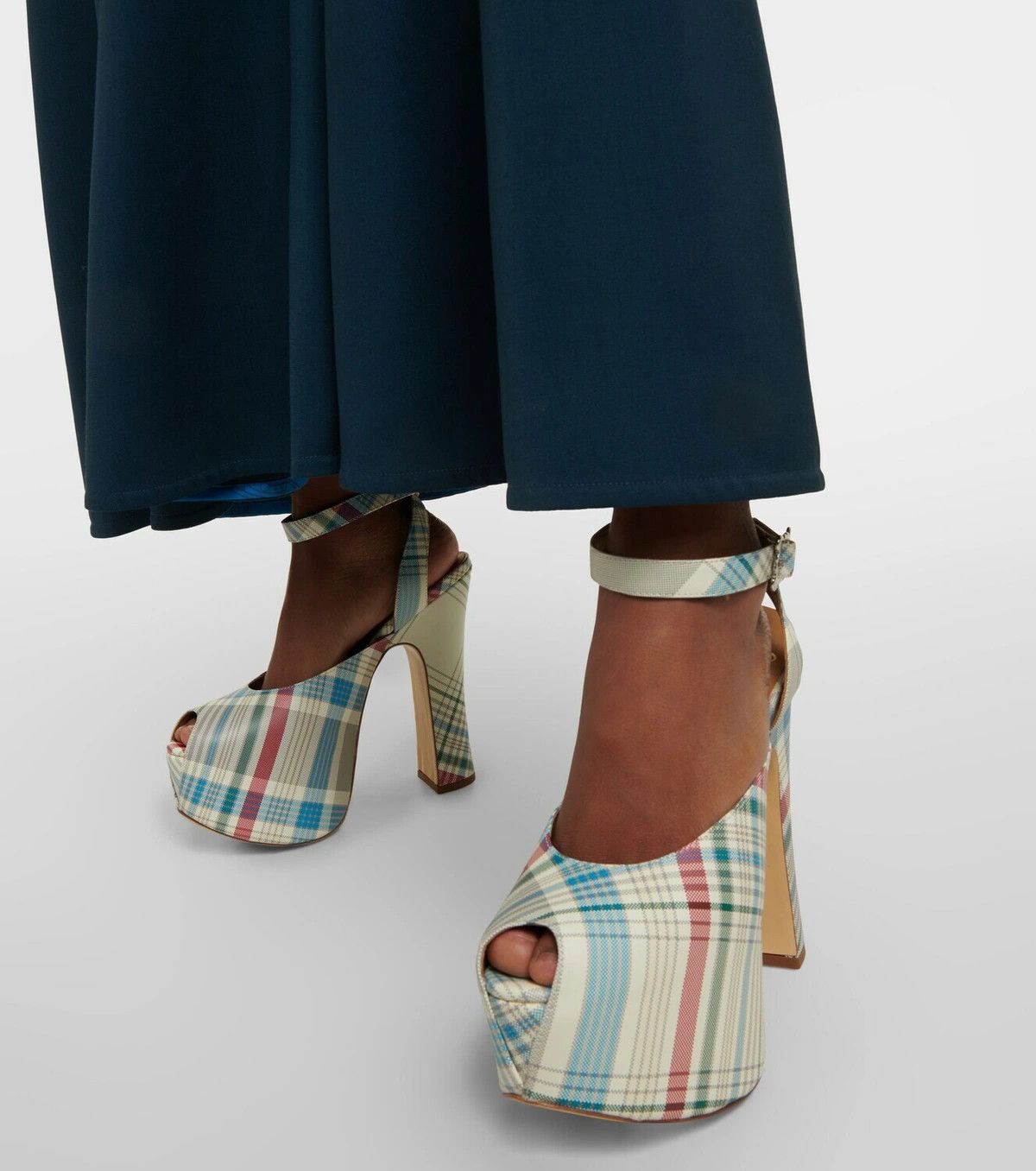 Vivienne Westwood o1f1d3z0426 Vargas Checked Platform Pumps in White/Multi Size US 6 / IT 36 - 4 Thumbnail