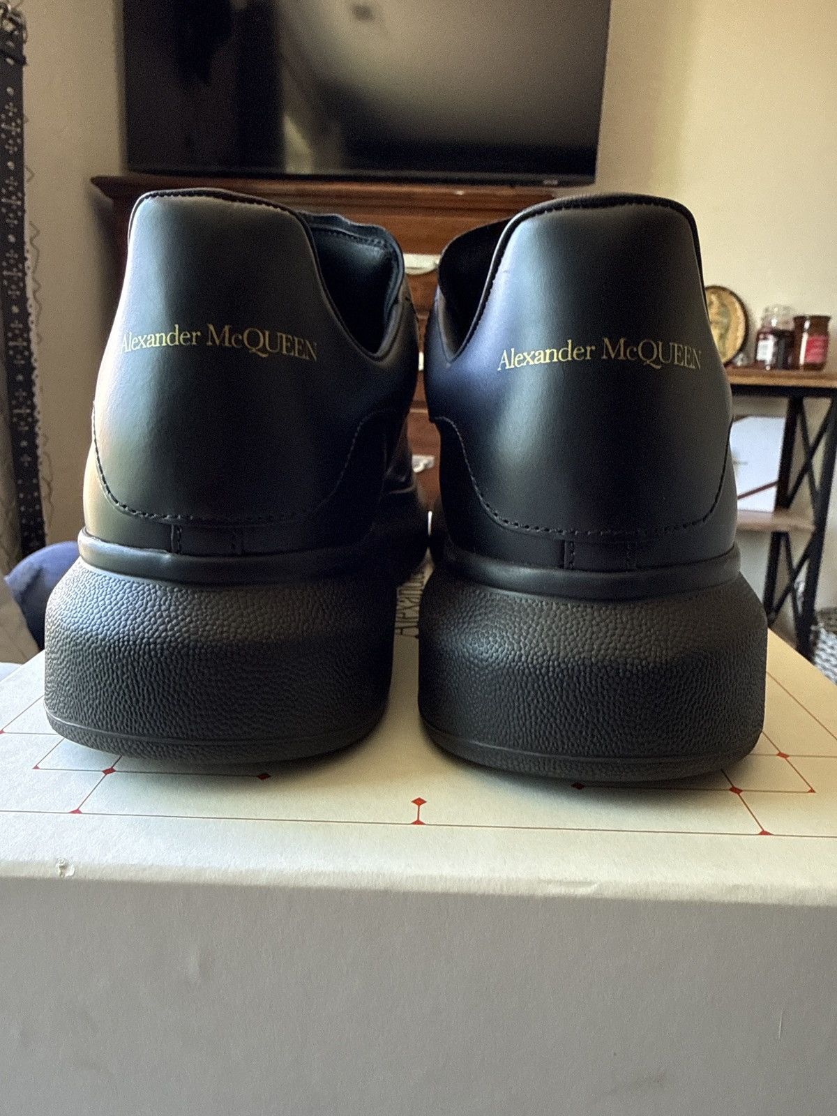 Alexander McQueen Alexander Mcqueen oversized sneakers Size US 9.5 / EU 42-43 - 10 Thumbnail