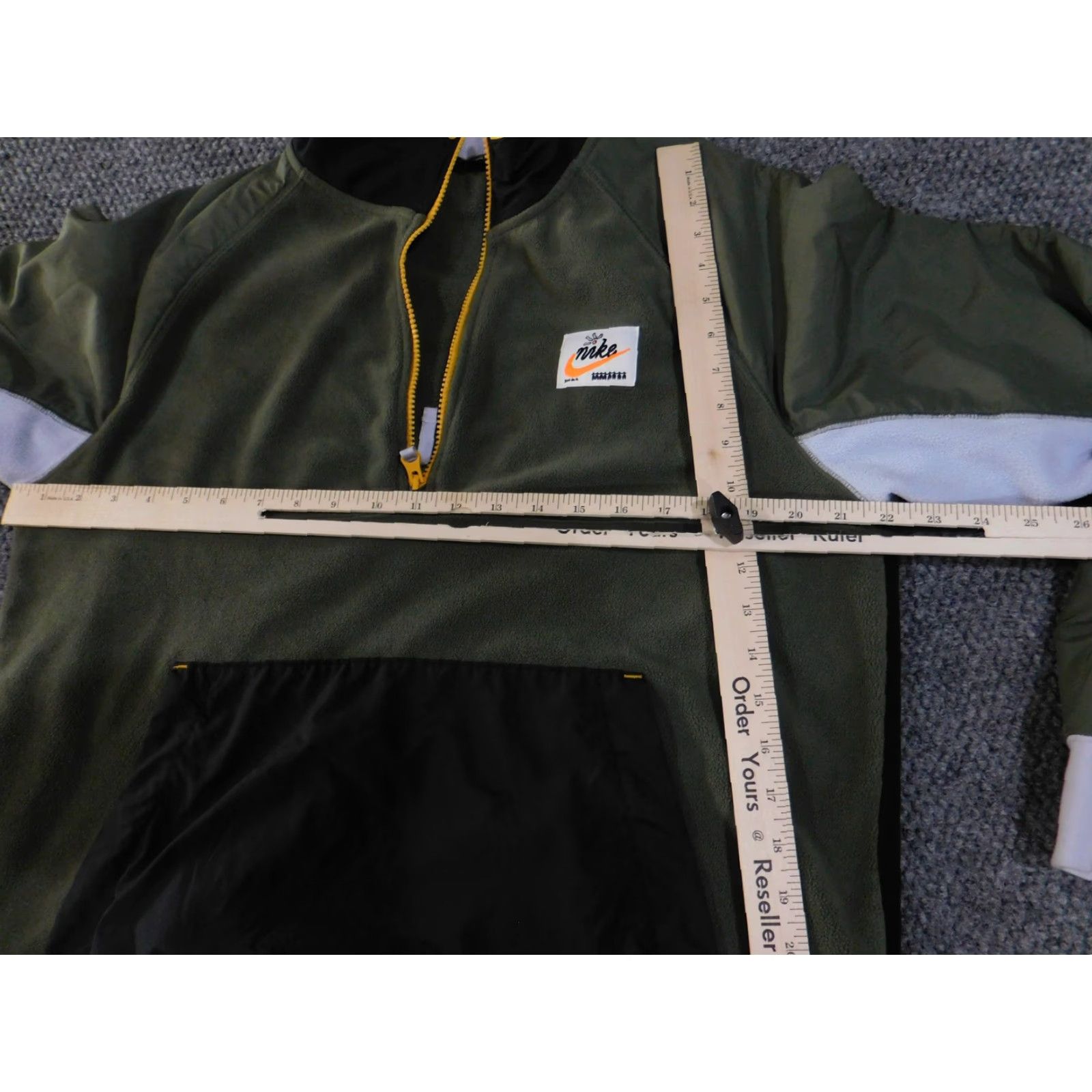 Nike Nike Sweatshirt Men M Pullover Half Zip Fleece Olive Green 1/4 Zip Pockets All Seasons Outdoor DD8968-380 Sportswear Vintage No Size US M / EU 48-50 / 2 - 6 Thumbnail