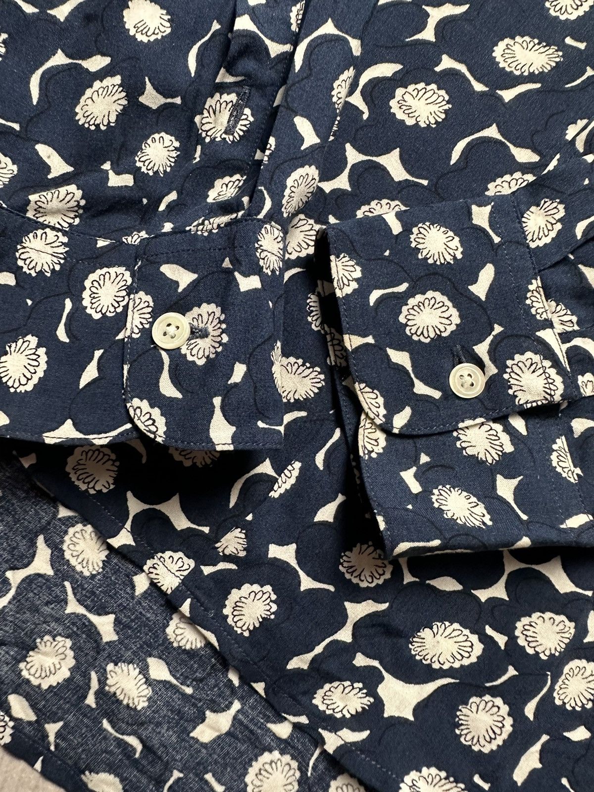 Sandro Sandro monogram shirt size M luxury rare Size US M / EU 48-50 / 2 - 3 Thumbnail