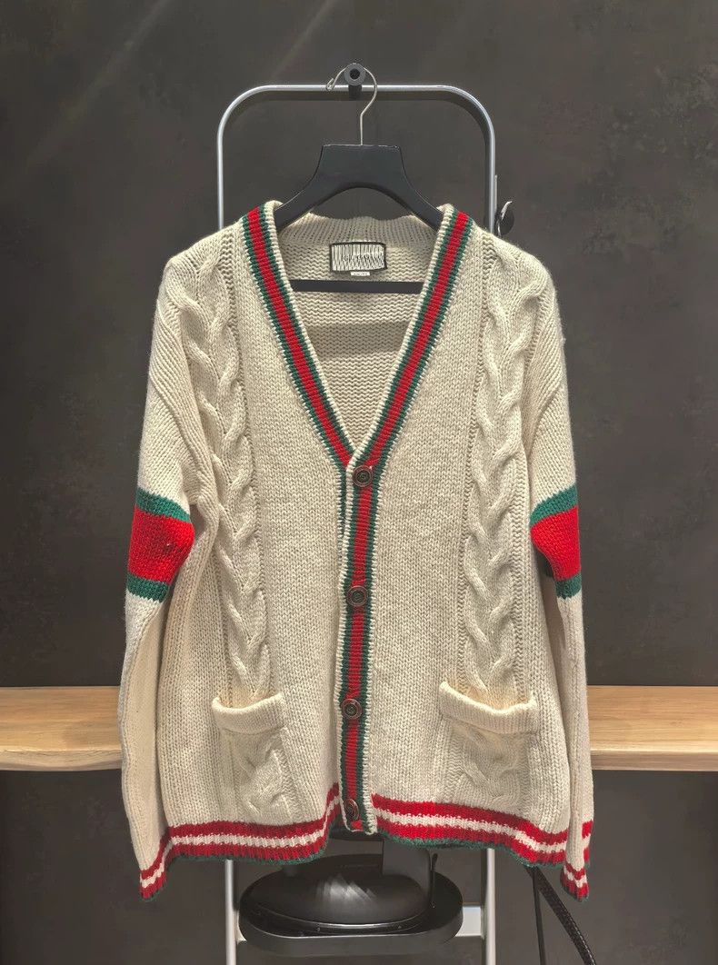 Gucci Gucci Red and green twisted flower knitting wool cardigan j Size L / US 10 / IT 46 - 1 Thumbnail