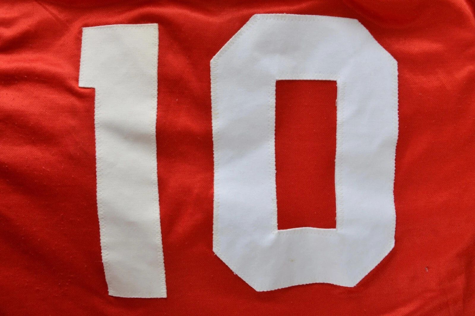Other WALES 1975/1976 HOME FOOTBALL SHIRT BUKTA L #10 MATCH WORN Size US L / EU 52-54 / 3 - 6 Thumbnail