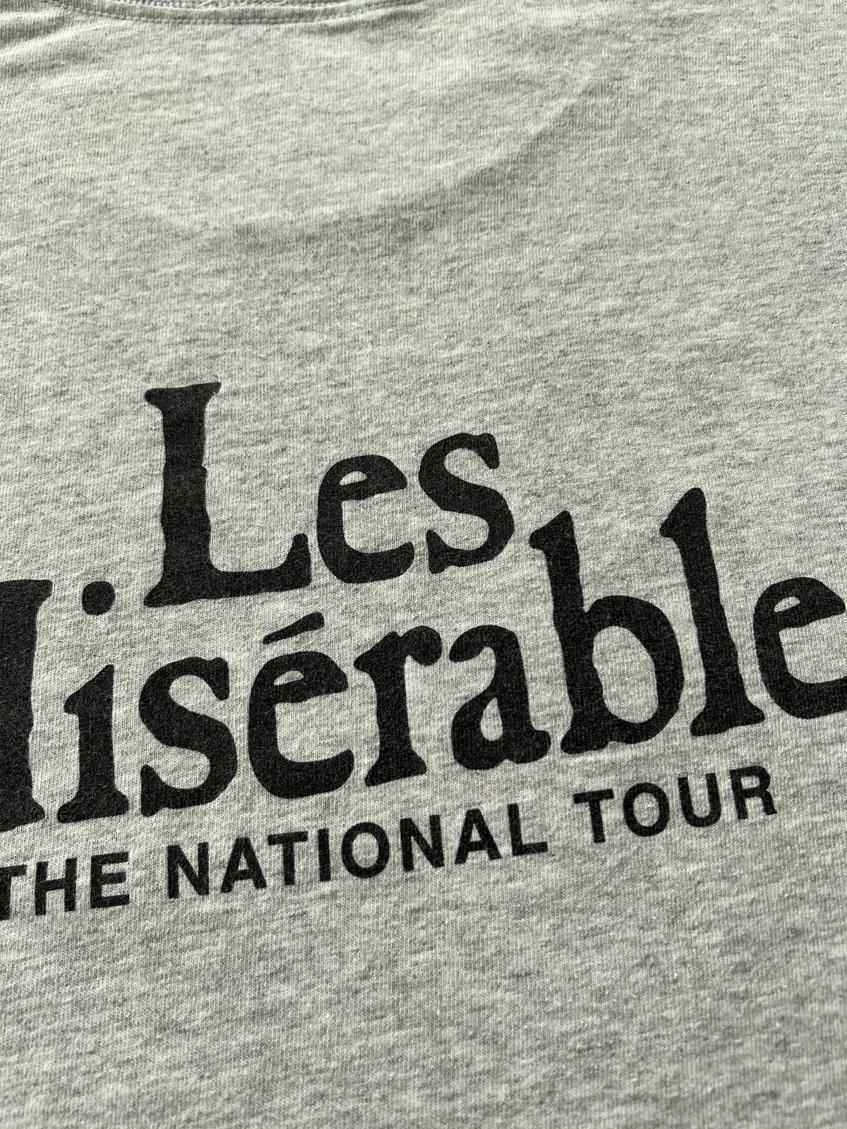 Vintage Vintage 1986 Les Miserables Theater Literature Musical Tee Size US S / EU 44-46 / 1 - 13 Thumbnail