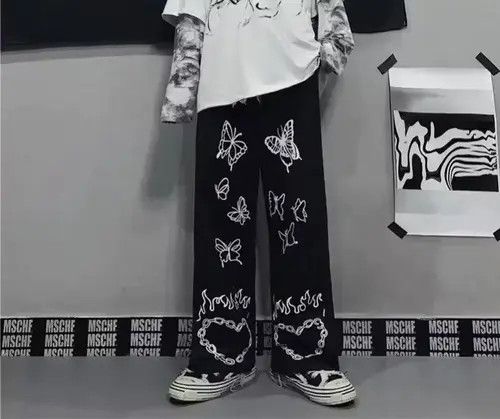 image of Korean Fashion Butterfly Print Harajuku Streetwear in Black, Men's (Size 36)