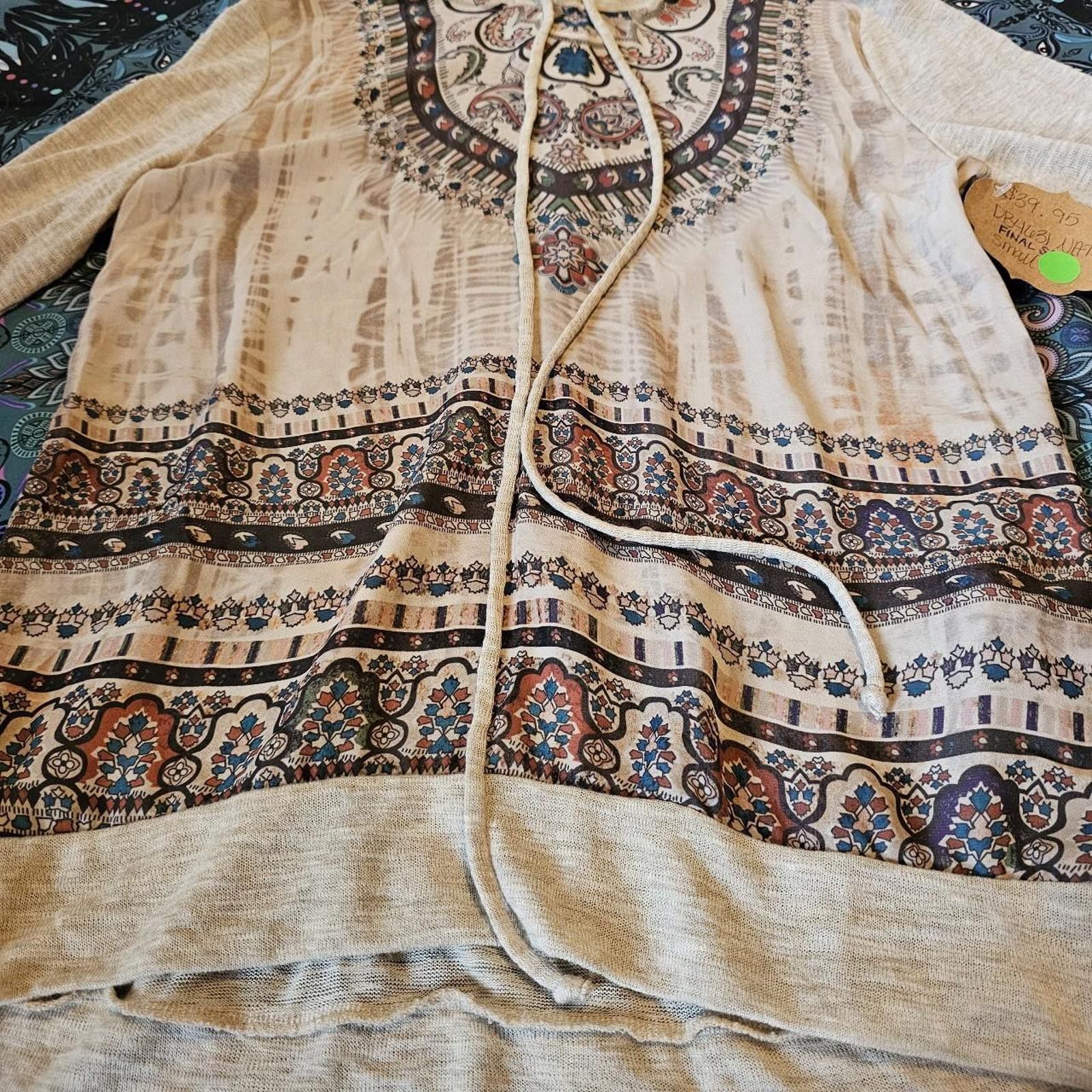 Designer Blu Pepper Women's Boho Style Sheer Hoodie Size S / US 4 / IT 40 - 2 Thumbnail
