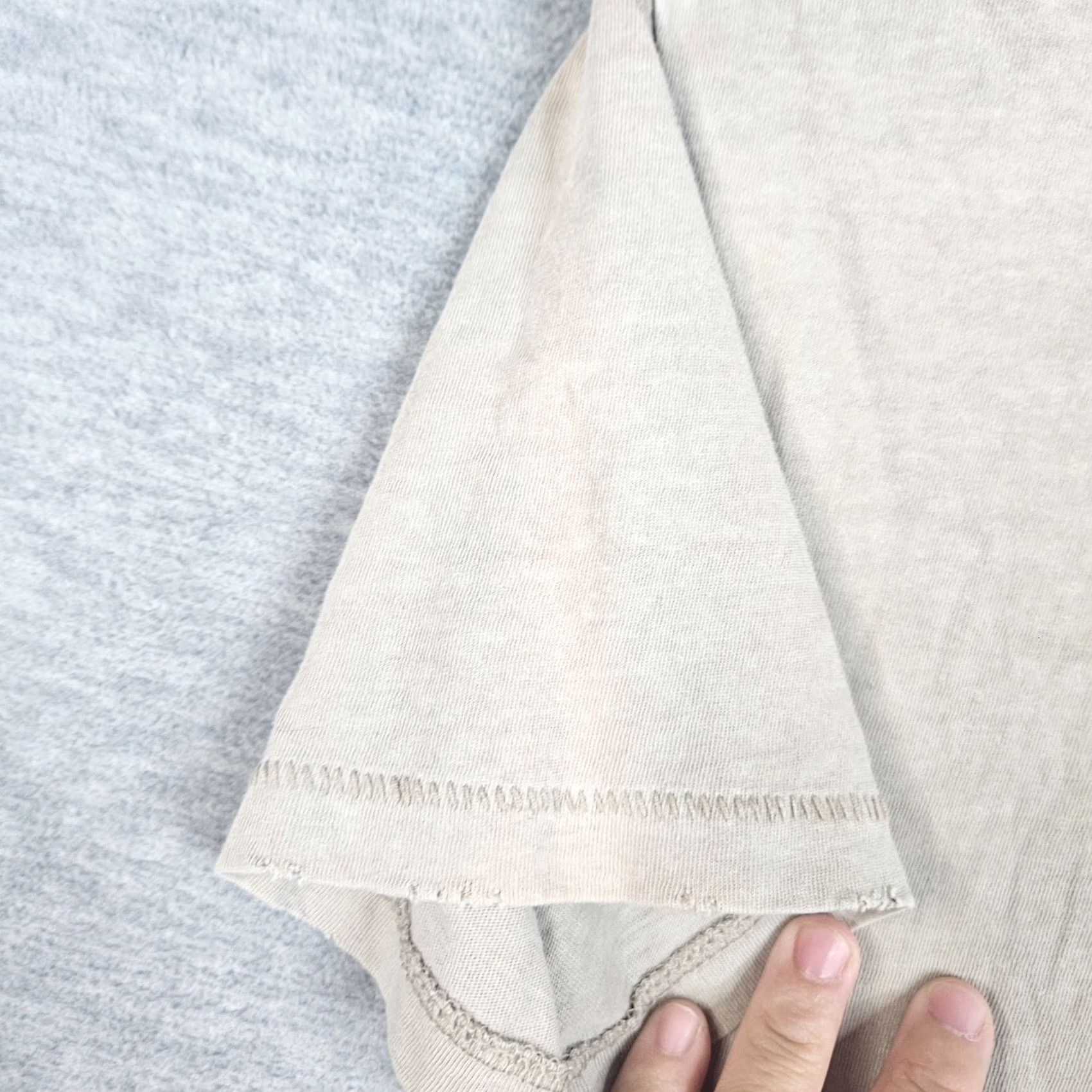 Vintage ACAPELLA Women’s Crew Neck Short Sleeve Tee Size S Beige, Regular Fit, Cotton Blend Shirt, Casual Distressed Vintage none, Men/Women? Size 28" / US 6 / IT 42 - 5 Thumbnail