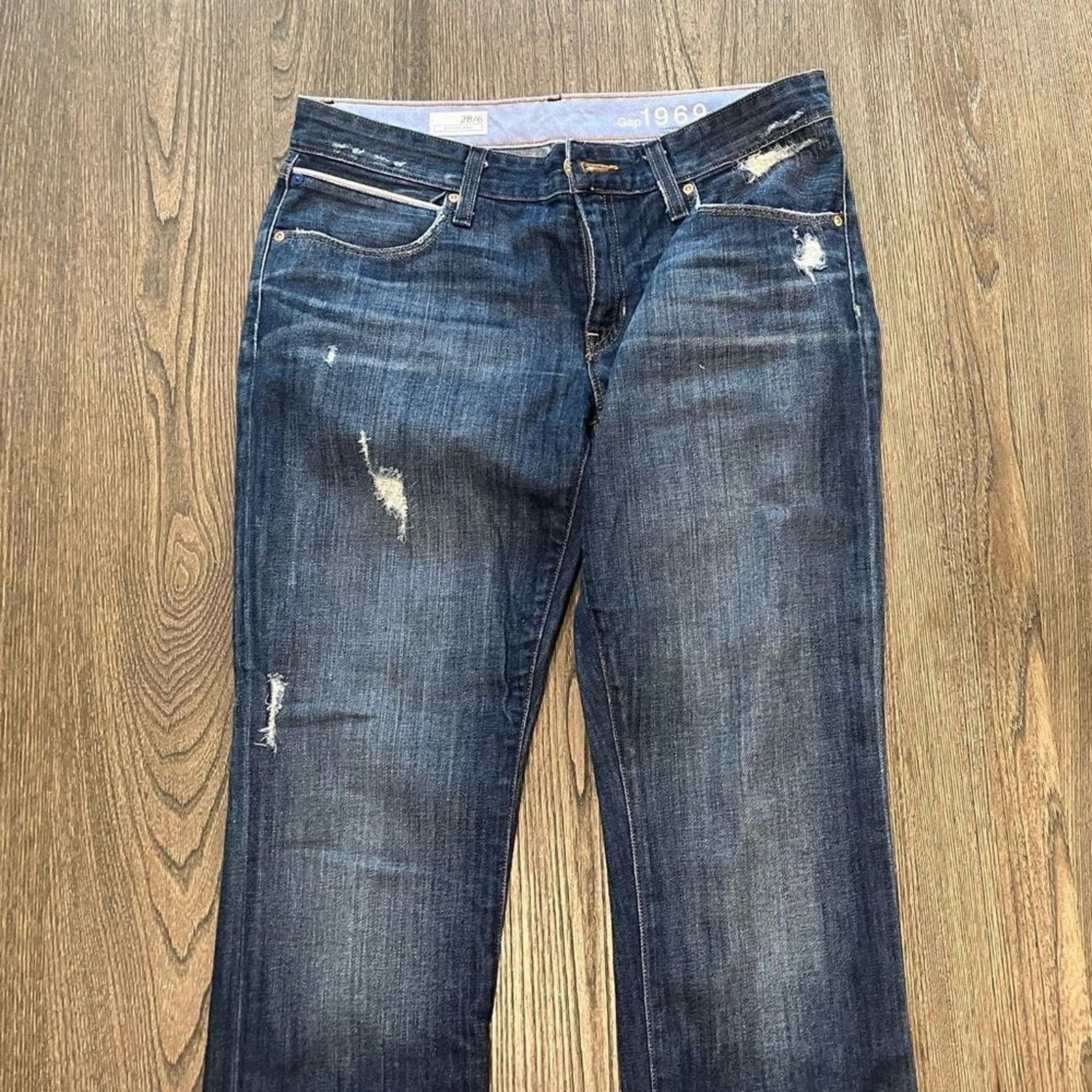 Gap Gap Boyfriend Denim Capris Rolled Cuff Distressed Size 28/6 Size 28" / US 6 / IT 42 - 3 Thumbnail