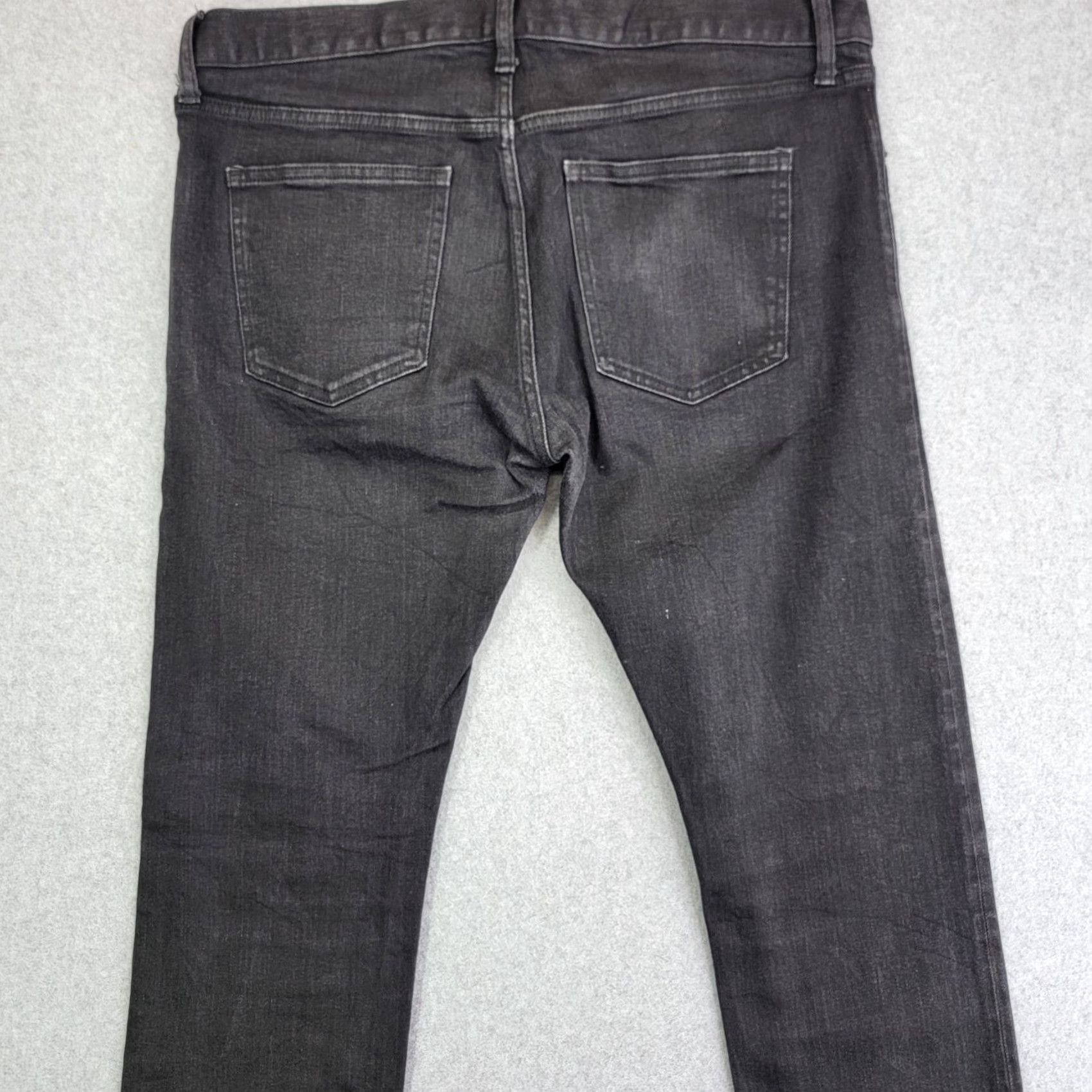 Uniqlo Uniqlo Jeans Mens 35x30 Black Dark Wash Slim Straight Stretch Denim Size US 35 - 5 Thumbnail