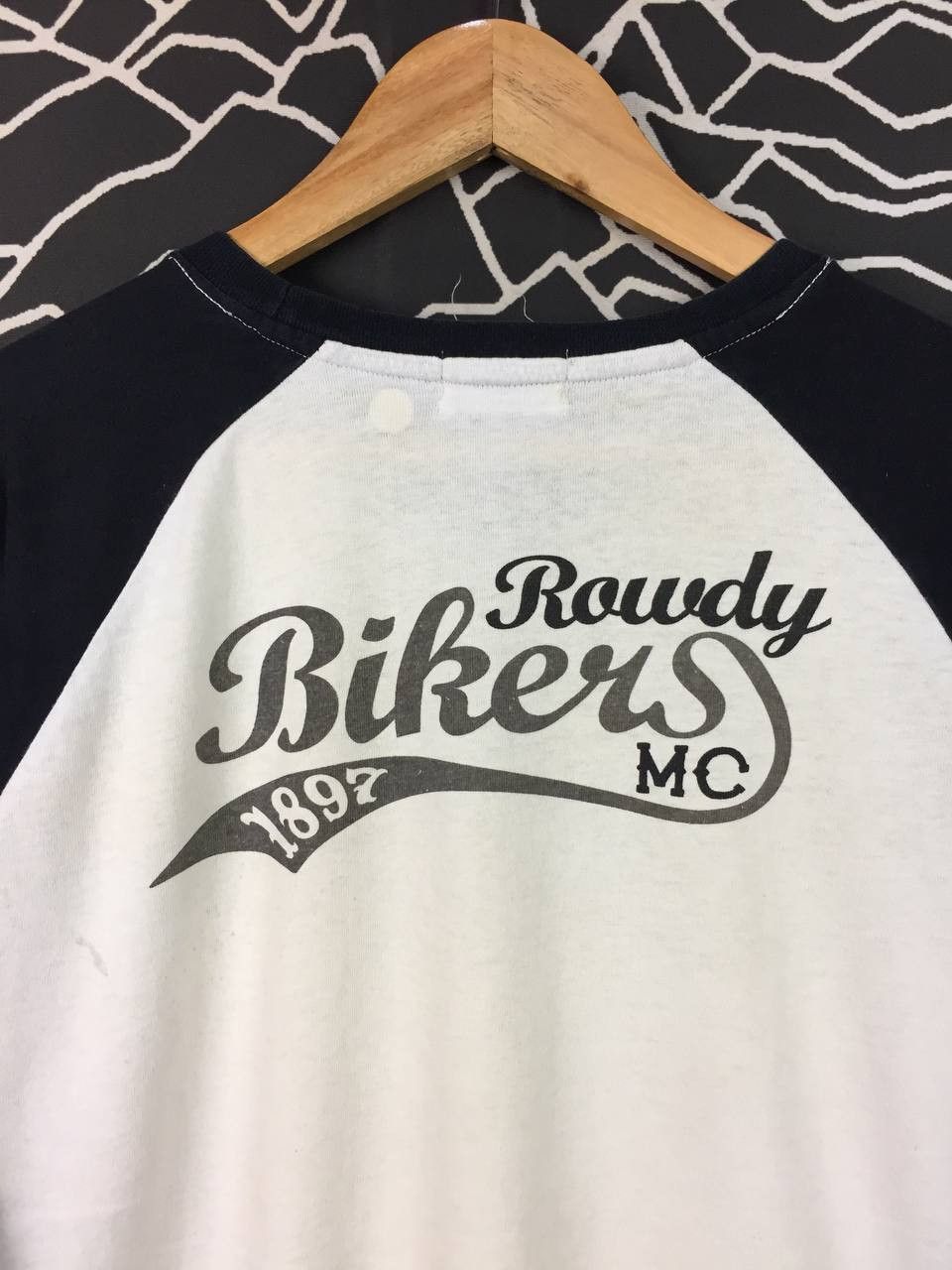 Vintage T-Graphics By Navy Produce Rowdy Bikers MC Raglan Tee Size US M / EU 48-50 / 2 - 14 Thumbnail