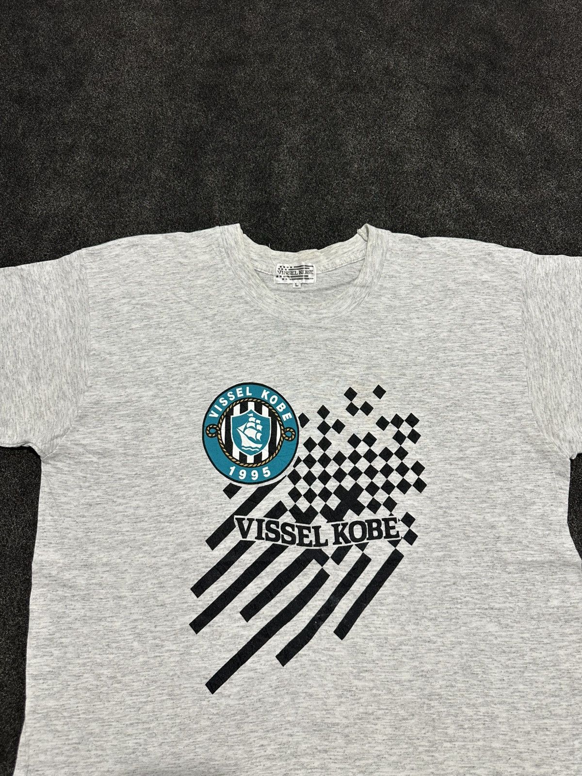 Japanese Brand Vintage 90s VISSEL KOBE 1995 J-League Soccer T-Shirt Size US L / EU 52-54 / 3 - 2 Thumbnail