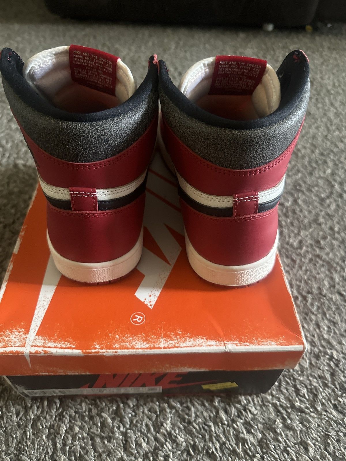 Jordan Brand Jordan 1 “Lost and Found” Size US 9 / EU 42 - 3 Thumbnail