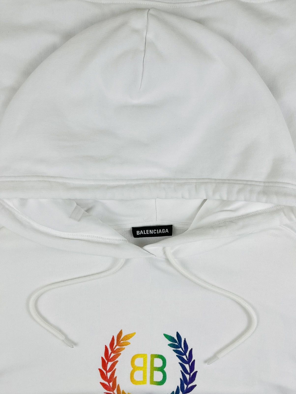 Balenciaga SS19 Balenciaga Rainbow Crest Logo Embroidered Hoodie White Size US L / EU 52-54 / 3 - 6 Thumbnail