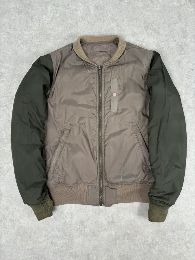 Marc Jacobs Marc Jacobs Reversible Beige Nylon Quilted Bomber Jacket Size US S / EU 44-46 / 1 - 1 Thumbnail