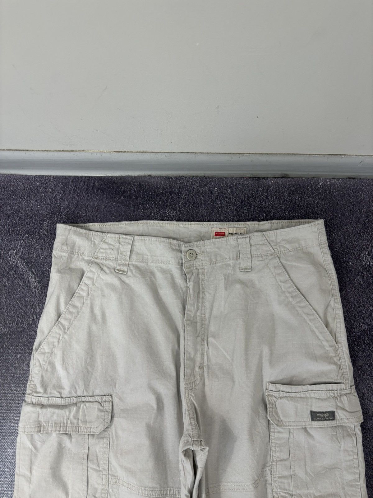 Wrangler Vintage Wrangler Y2K Beige Military Style Hype Cargo Shorts Size US 36 / EU 52 - 8 Thumbnail