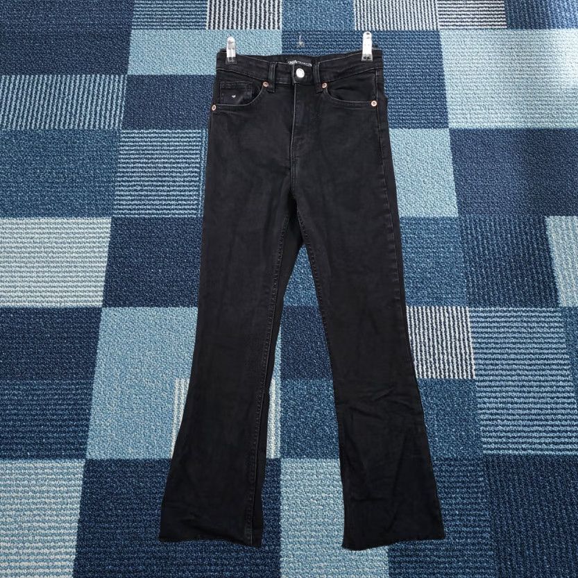 Zara Zara Jeans Womens 4 Mid-Rise Straight Distressed Hem 5-Pocket Dark Black Denim Size 27" / US 4 / IT 40 - 1 Thumbnail