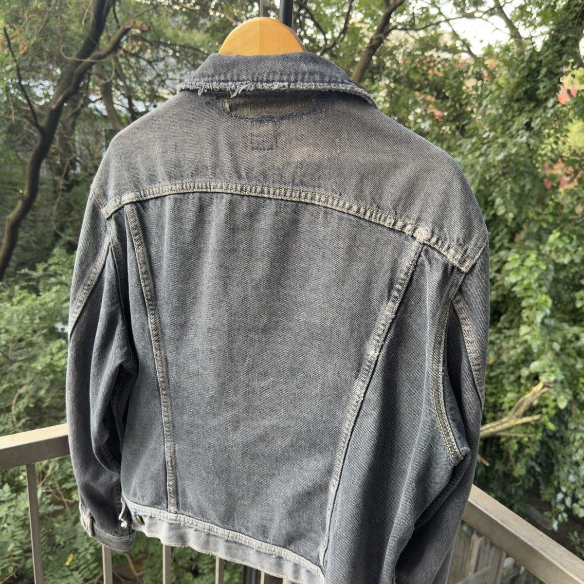 Vintage Thrashed Faded Distressed Black Lee Denim Jacket ERD Grunge Size US L / EU 52-54 / 3 - 4 Thumbnail