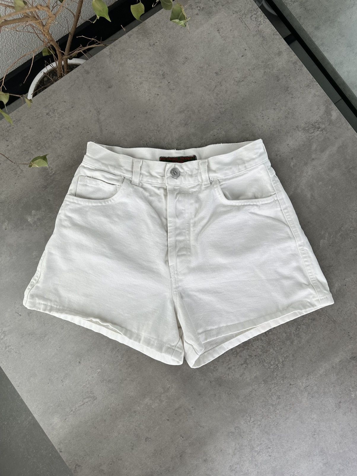 Katharine Hamnett London Katharine Hamnett Shorts Size 25" / US 0 / IT 36 - 1 Thumbnail