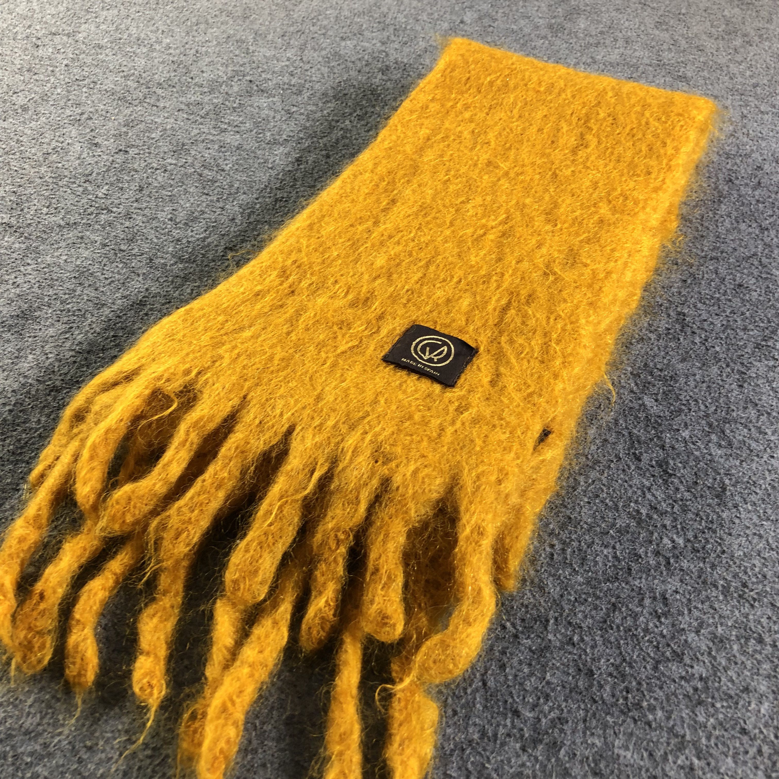 Vintage Luxury Golden Mohair Scarf Muffler Neckwear V2189 Size ONE SIZE - 4 Thumbnail