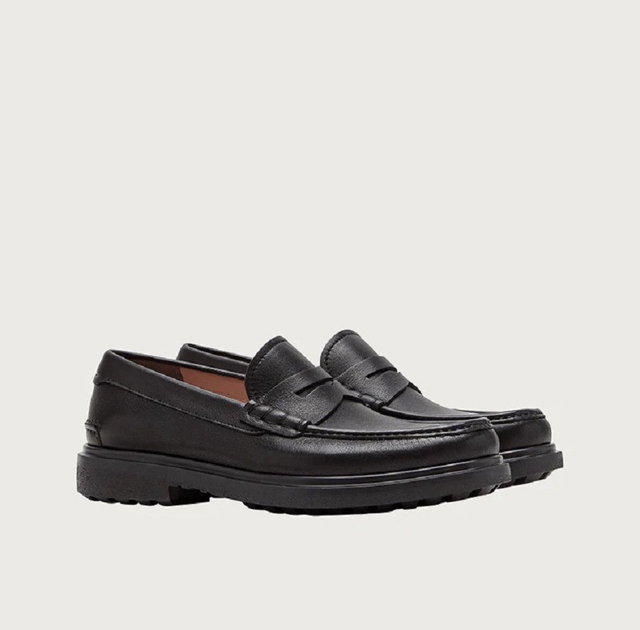 Salvatore Ferragamo o1s1rm0824 Pittsburgh Leather Loafers in Black Size US 11.5 / EU 44-45 - 2 Thumbnail