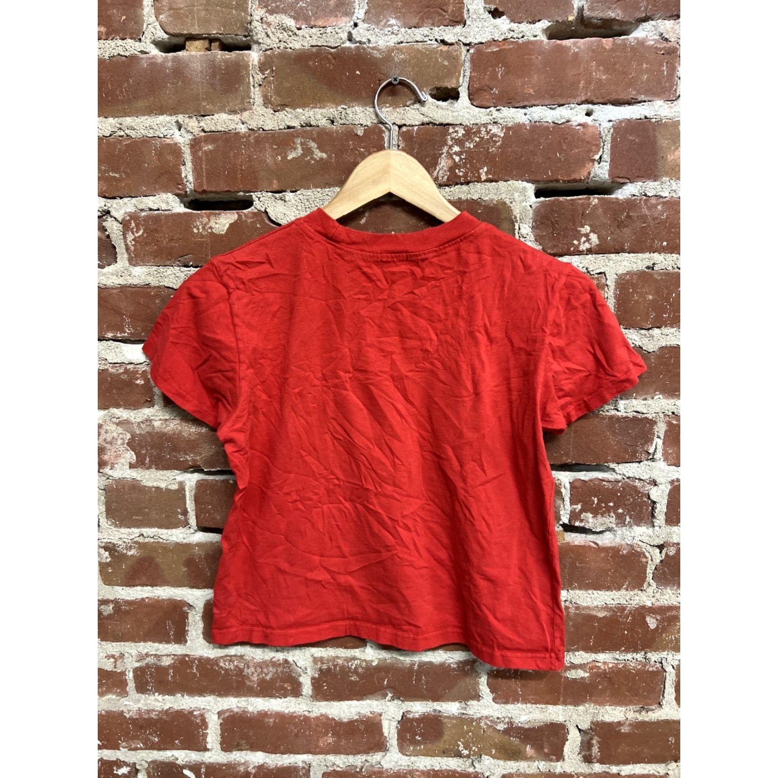 Vintage John Galt Womens Cropped T-shirt Size S Red Mater Dei Cropped T-shirt Womens Size S / US 4 / IT 40 - 2 Thumbnail
