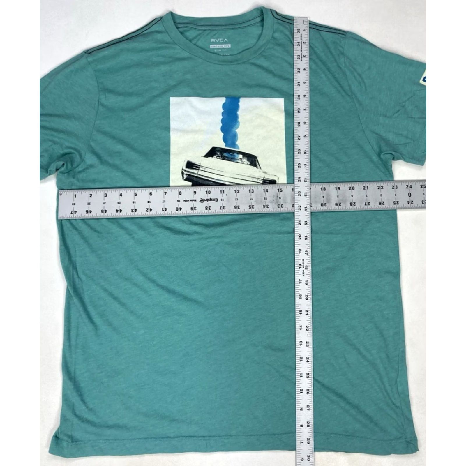 RVCA RVCA Car Graphic T-shirt Men XL Green Short Sleeve Crew Neck Size US XL / EU 56 / 4 - 6 Thumbnail