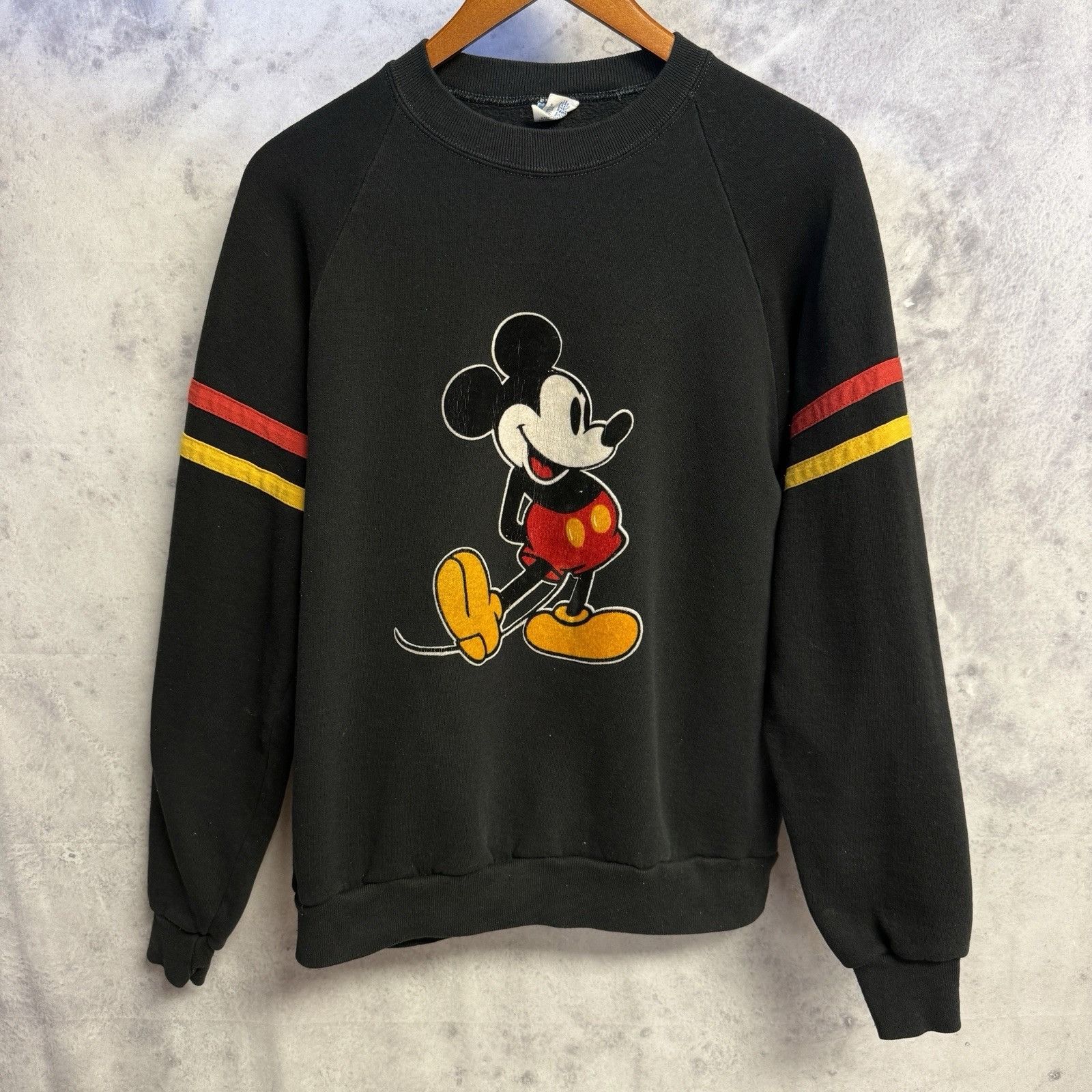Disney Vintage 80s Disney Mickey Mouse Sweatshirt Mens Large Black Size US L / EU 52-54 / 3 - 1 Thumbnail