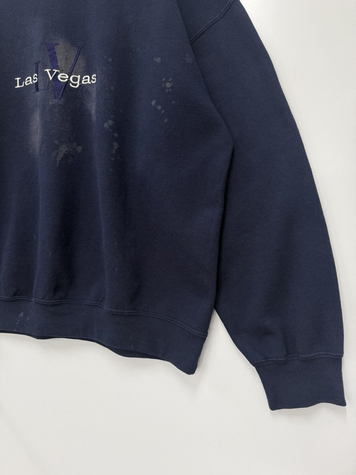 Gildan 🔥 Vtg Y2K LV Las Vegas Embroided Logo Distressed Sweatshirt Size US XL / EU 56 / 4 - 2 Thumbnail
