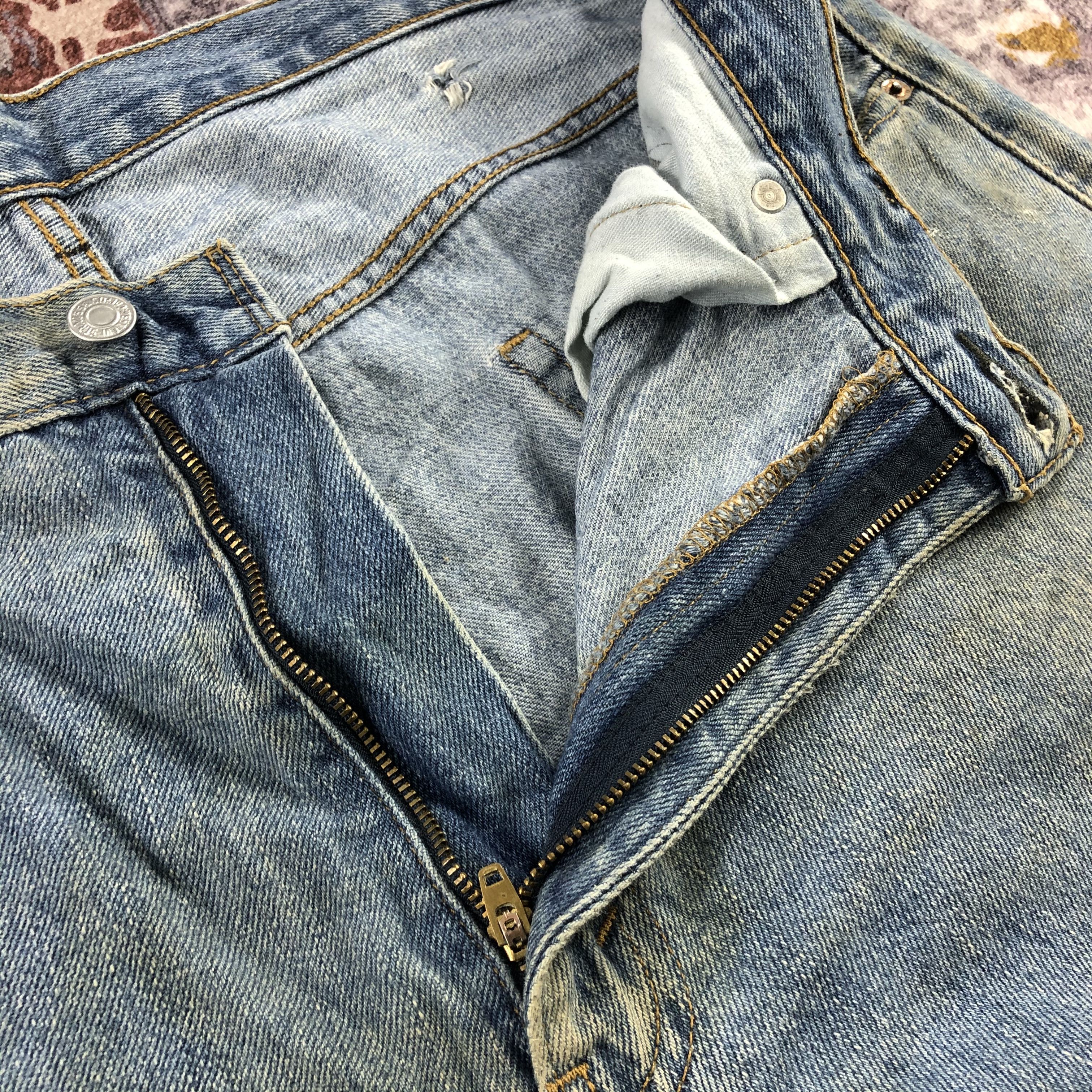 Levi's × Vintage Vintage Blue Wash Levis 550 Jeans-JM3171 Size US 39 - 10 Thumbnail