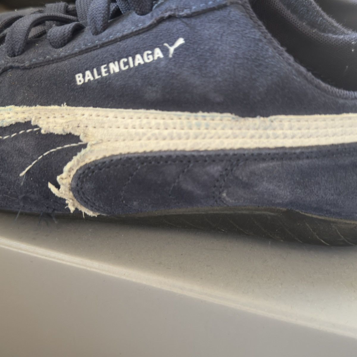 Balenciaga × Puma BALENCIAGA x SPEEDCAT SUEDE Size US 7 / EU 40 - 12 Thumbnail