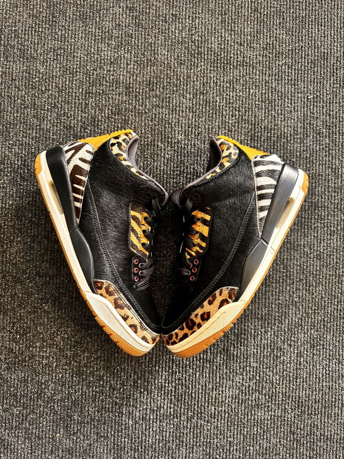 Jordan Brand × Nike Jordan 3 Retro SE Animal Instinct UK 7 Size US 10 / IT 40 - 1 Thumbnail