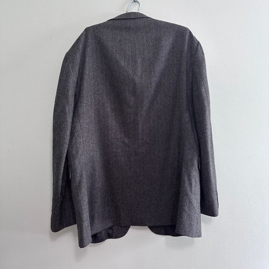 Saks Fifth Avenue Saks Fifth Avenue gray chevron cashmere blazer size 46R Size 46R - 3 Thumbnail