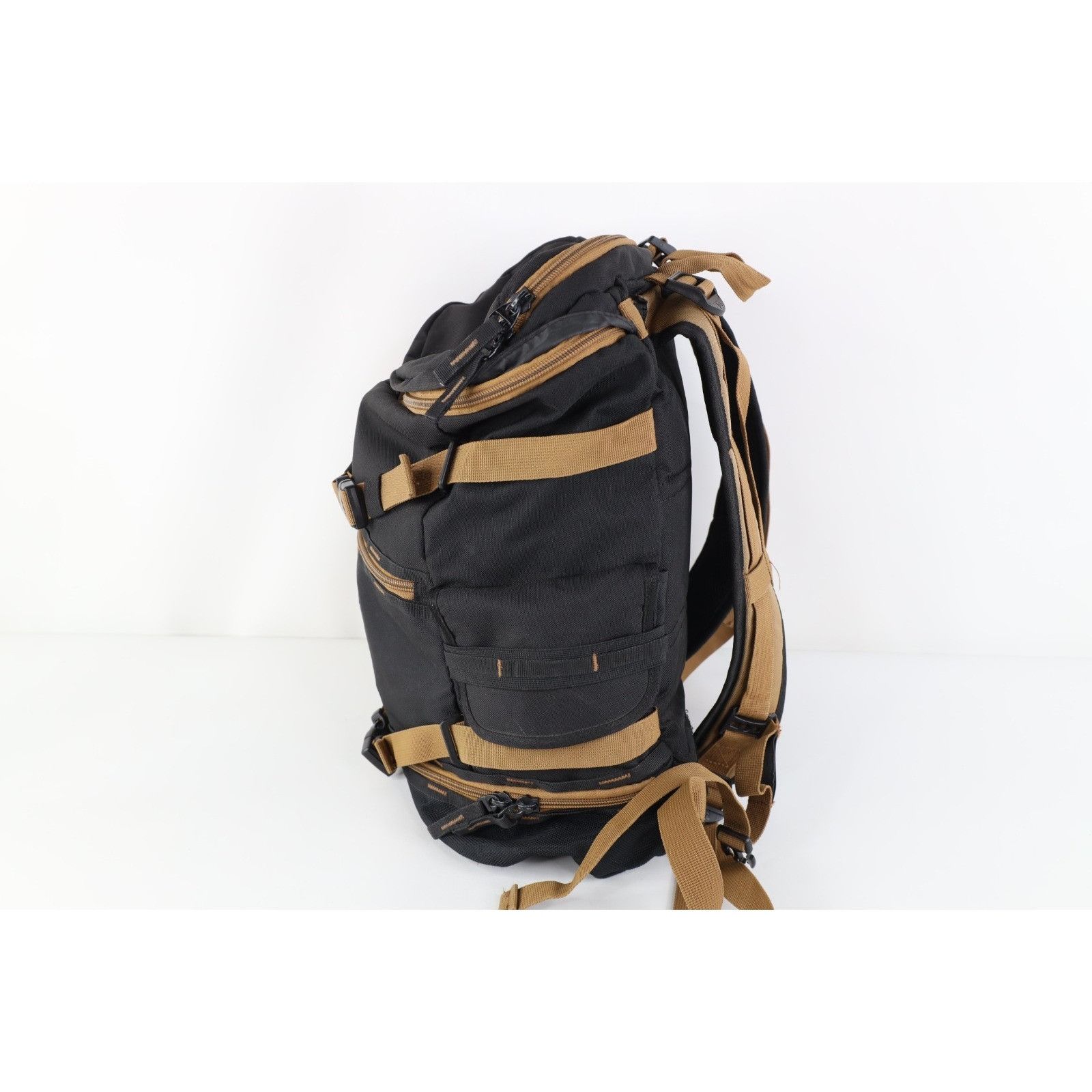 DC Vintage DC Shoes Skateboarding Top Loader Backpack Book Bag Size ONE SIZE - 7 Thumbnail