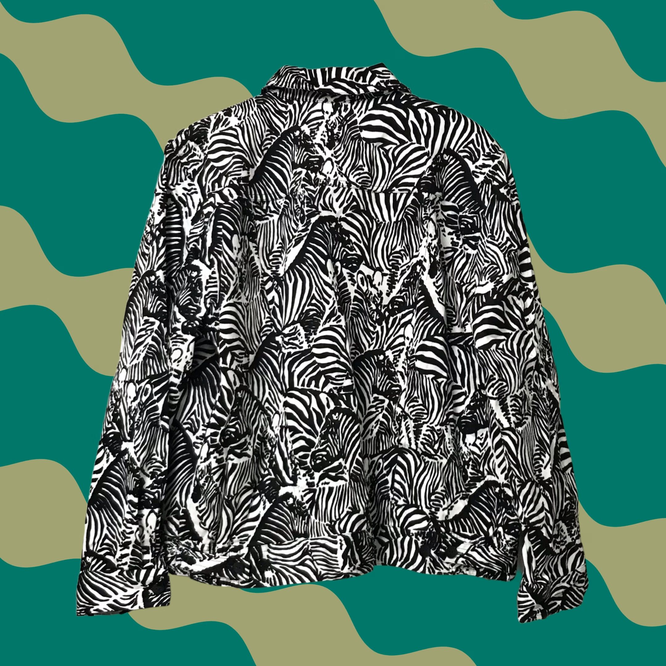 Vintage Alfred Dunner Zebra Kenya Stretch Button-Up Blazer Jacket 12P Petite Black/White Women Jeans? Size XL / US 12-14 / IT 48-50 - 1 Thumbnail