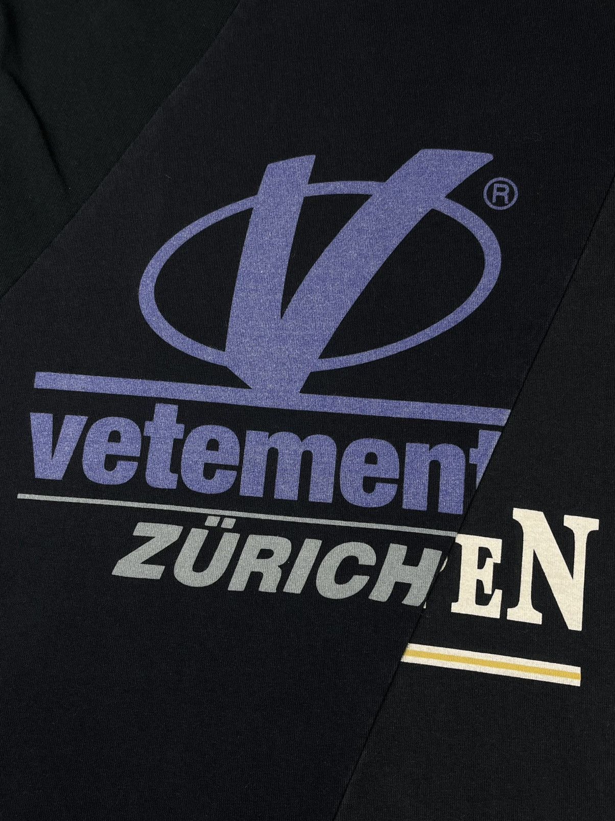Vetements SS18 Vetements Zurich Antwerp Deconstructed Split Tshirt Size US S / EU 44-46 / 1 - 3 Thumbnail